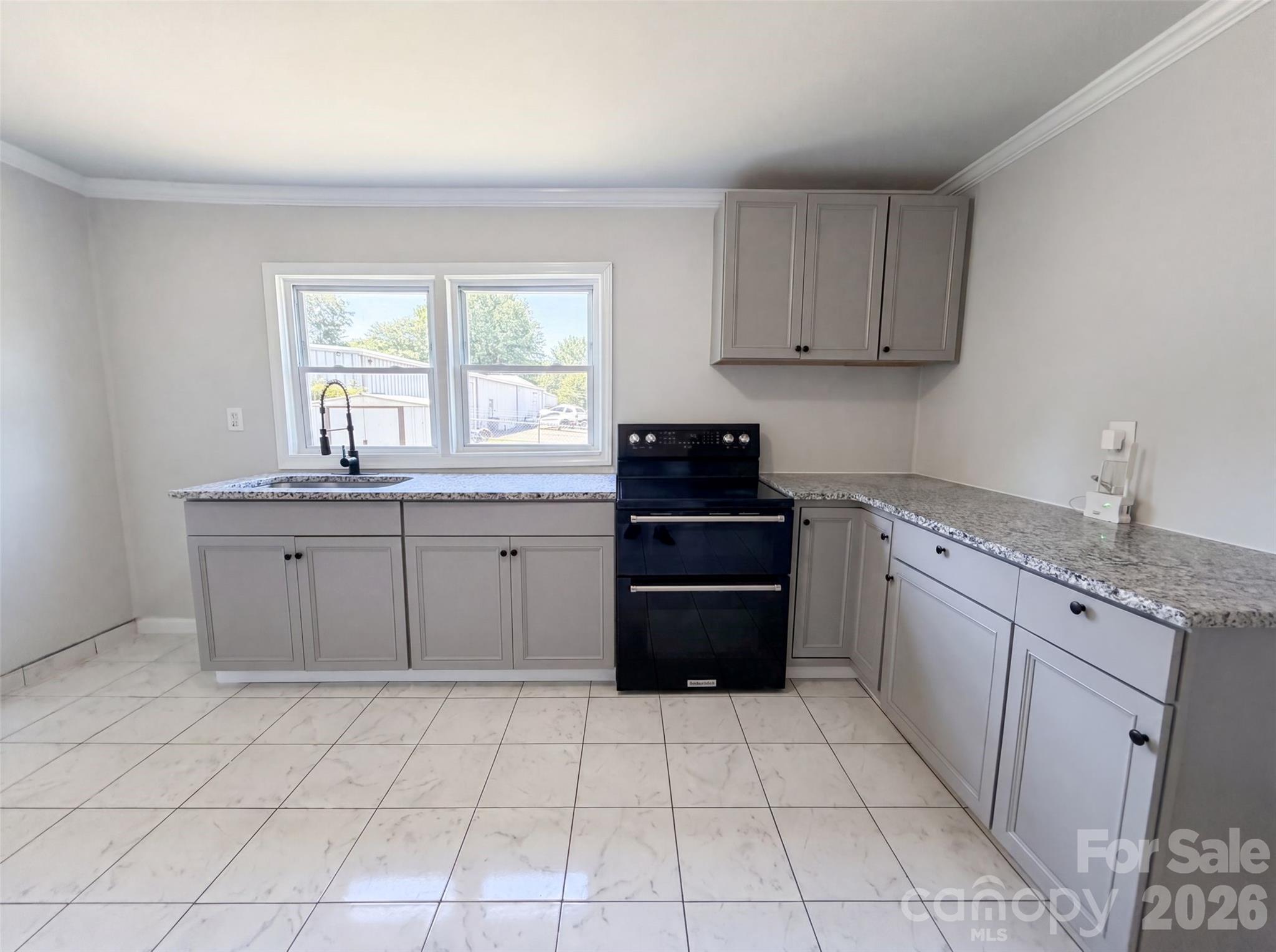 123 E Farmview Street — Gastonia