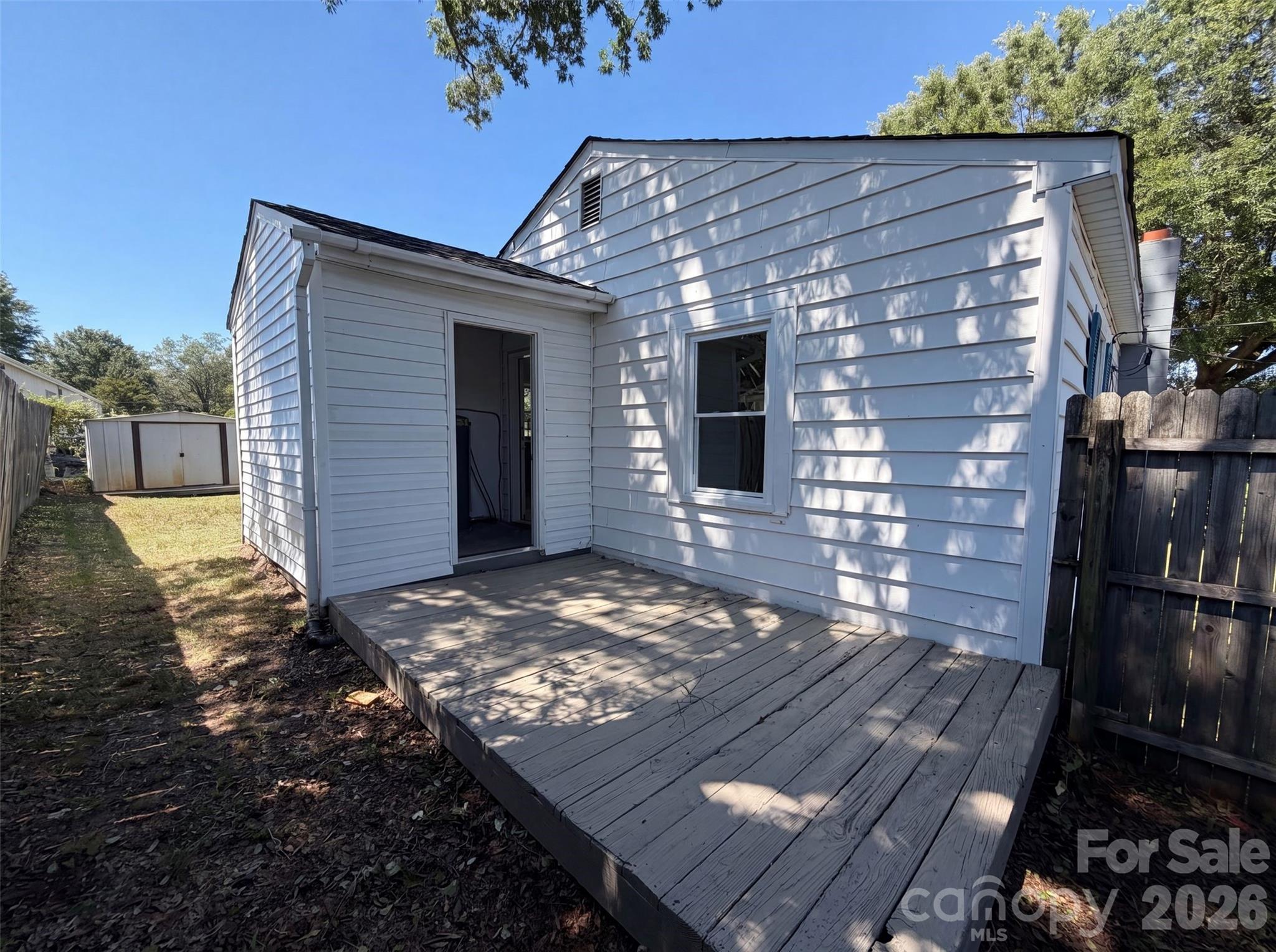 123 E Farmview Street — Gastonia