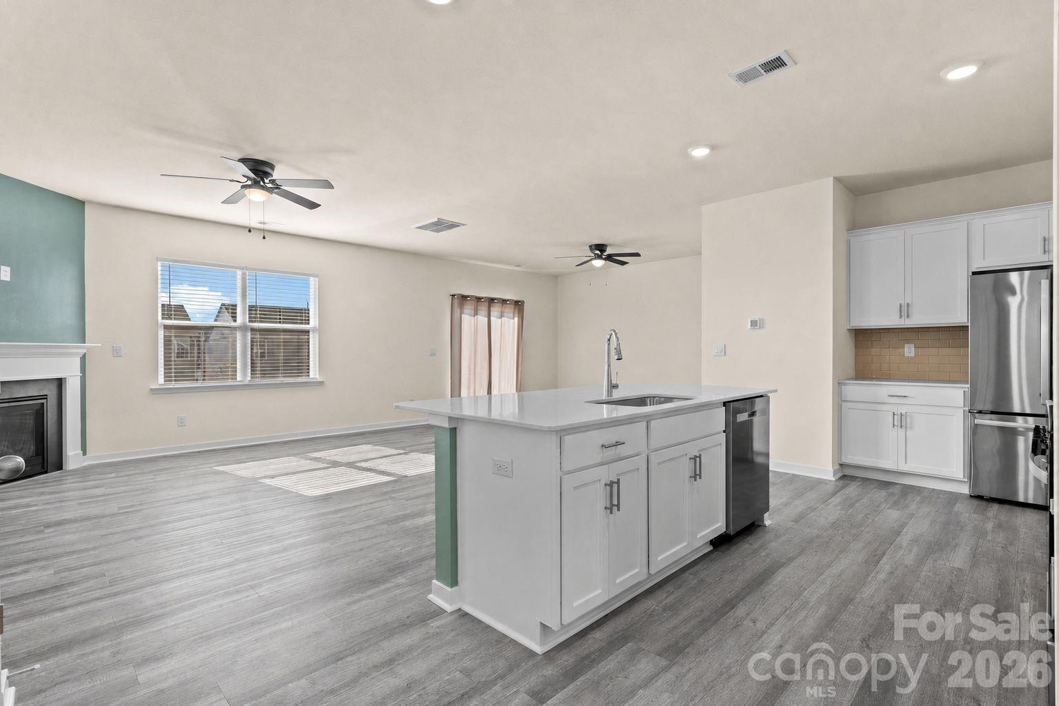 1414 5th Street Drive NE — Hickory