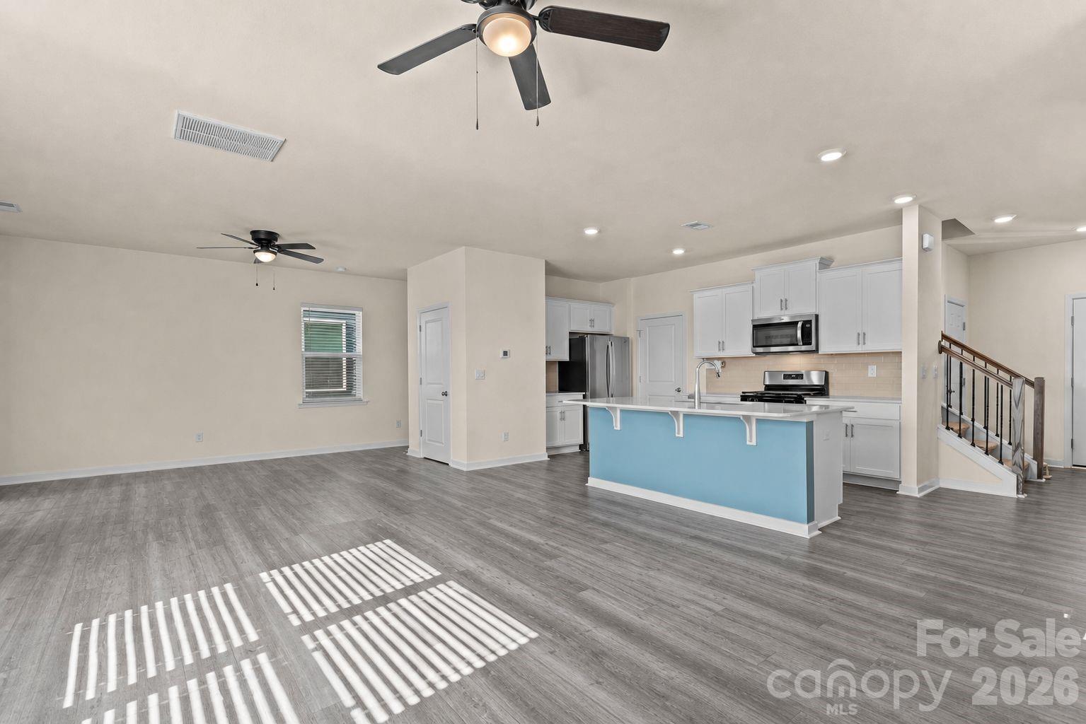 1414 5th Street Drive NE — Hickory