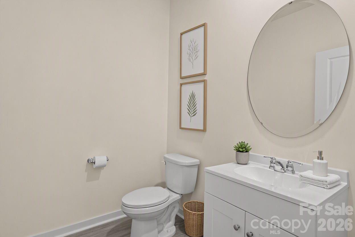 1414 5th Street Drive NE — Hickory