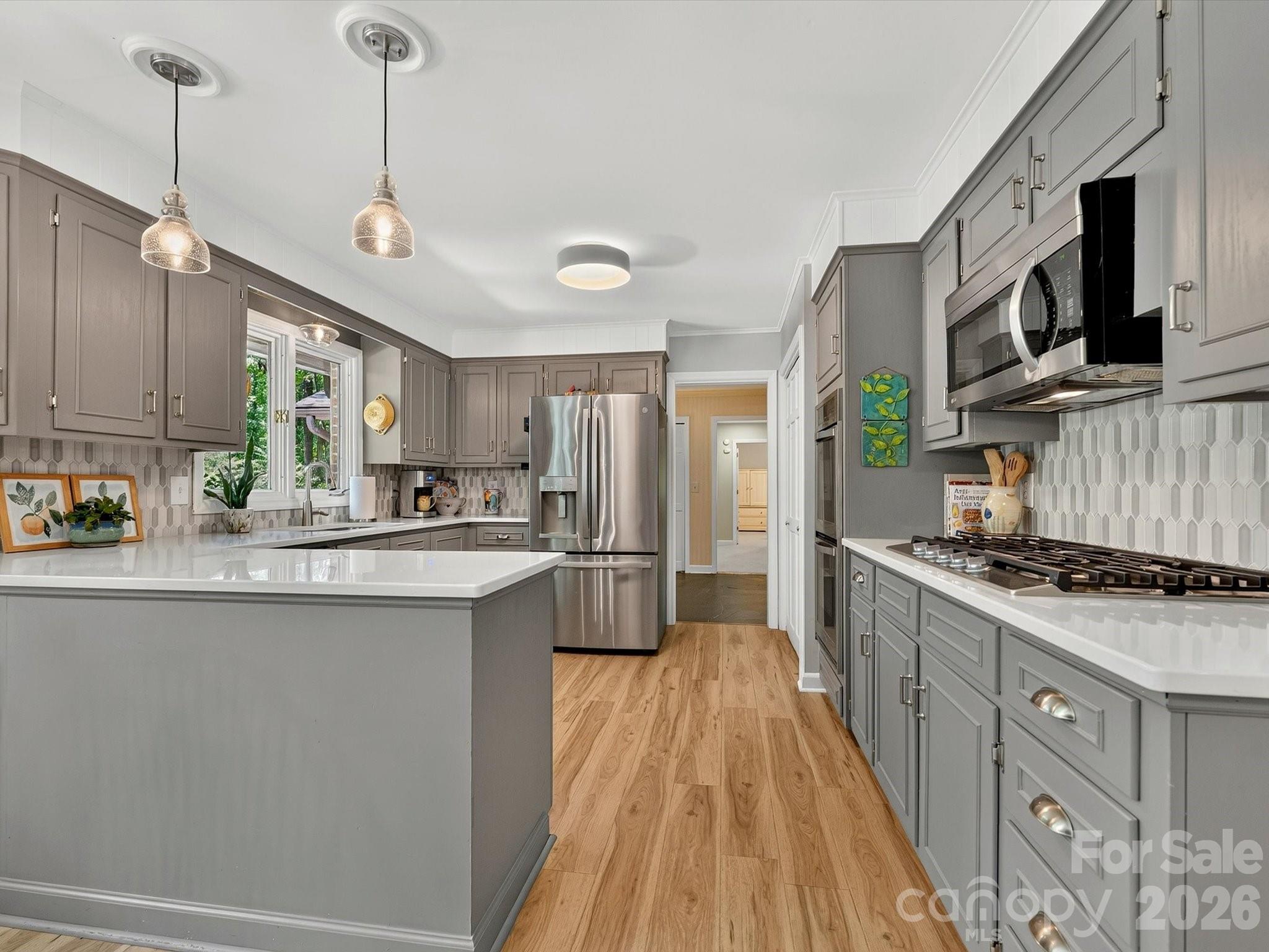2542 Little Cove Road — Charlotte
