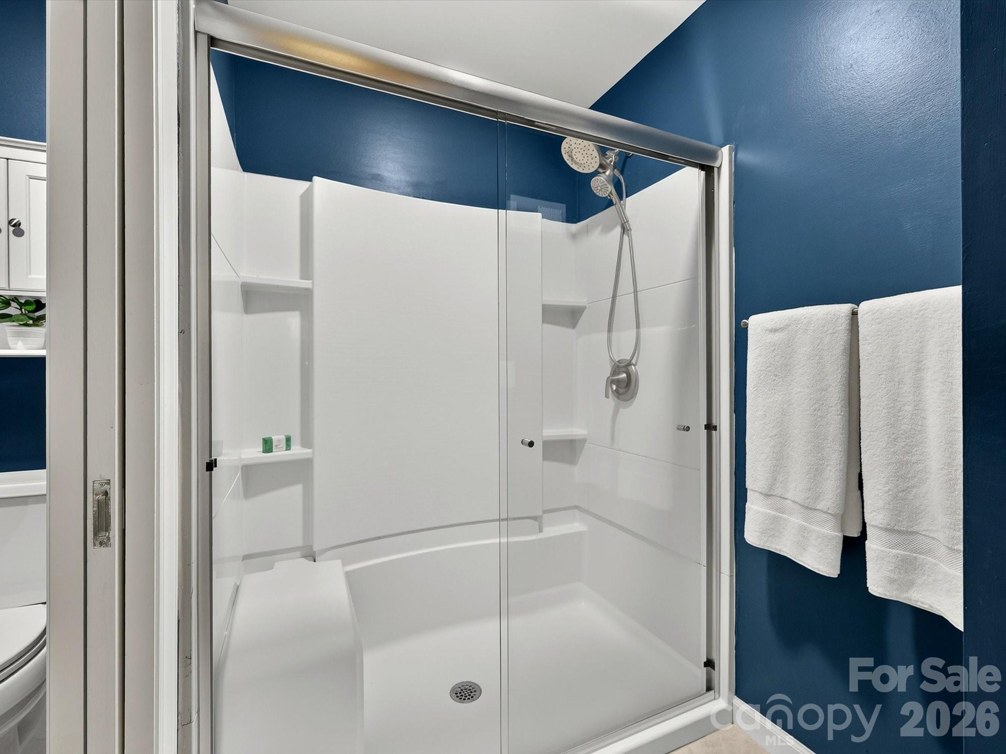 2542 Little Cove Road — Charlotte