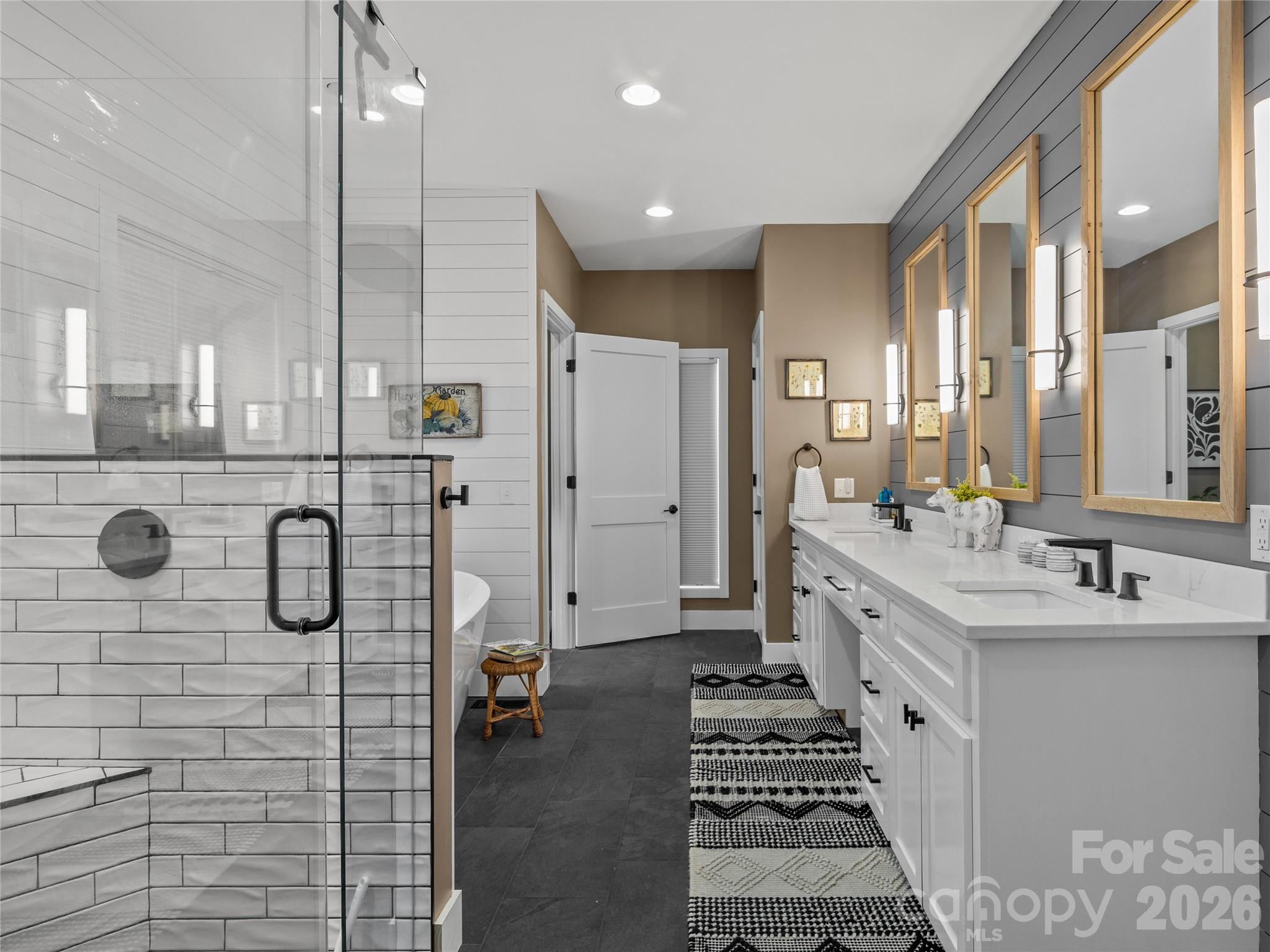 1844 Golf Course Road — Columbus