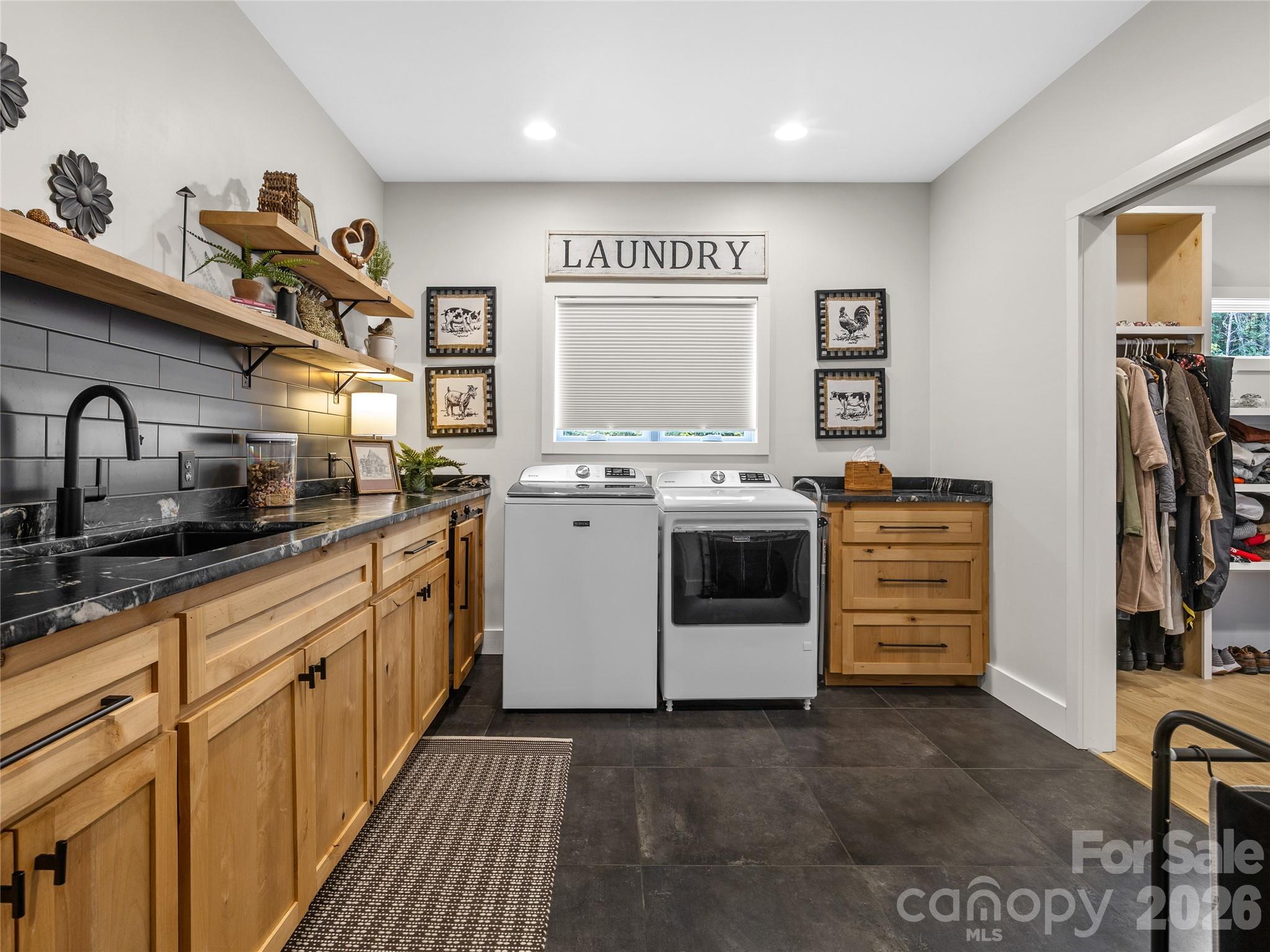 1844 Golf Course Road — Columbus