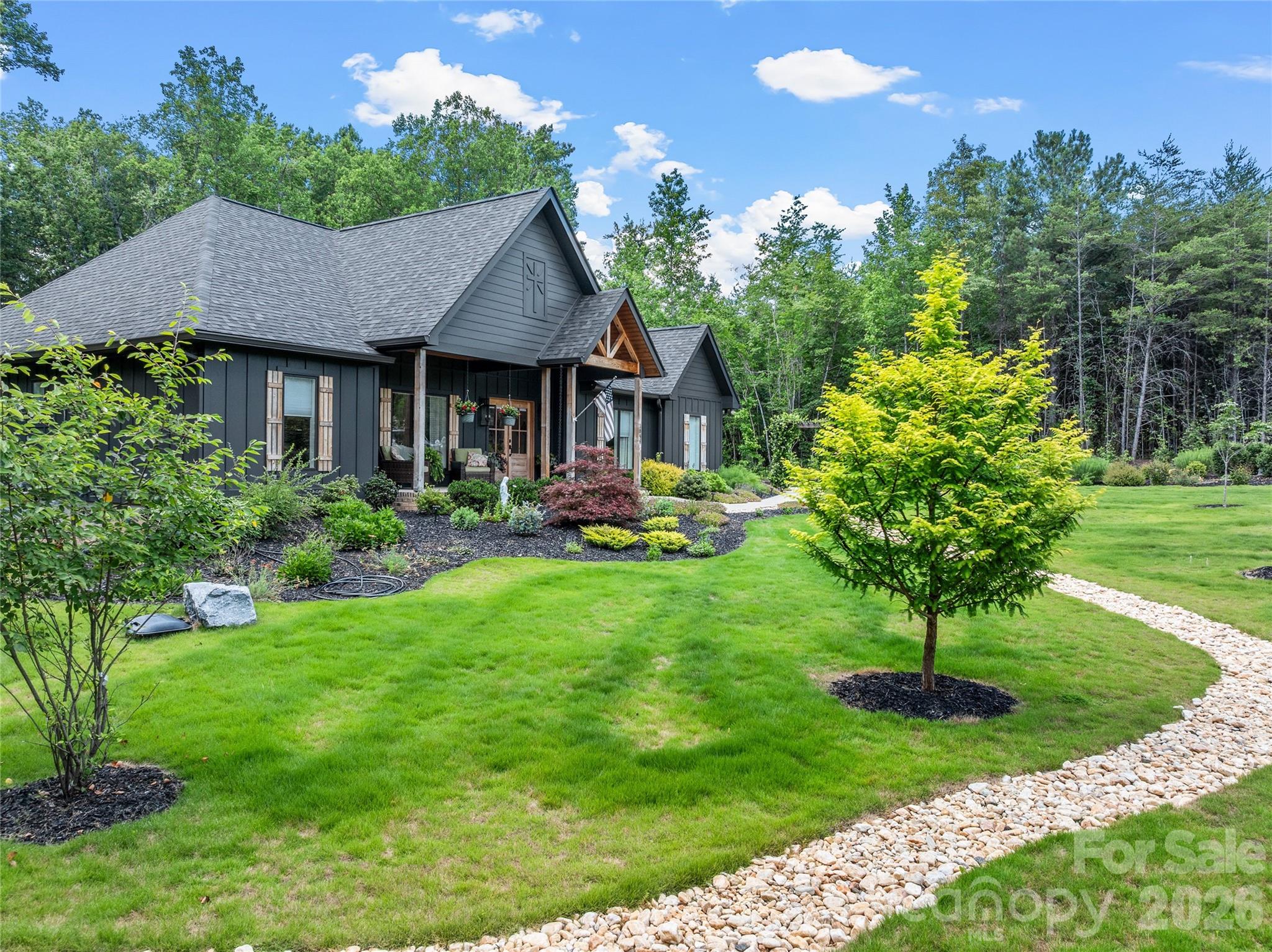1844 Golf Course Road — Columbus