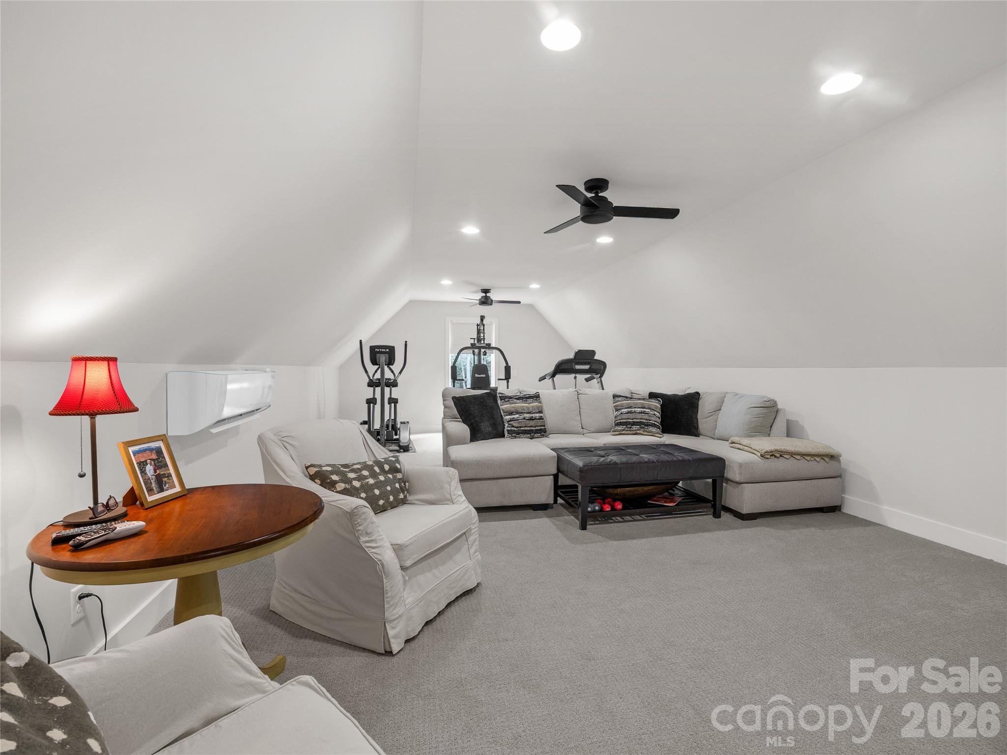 1844 Golf Course Road — Columbus