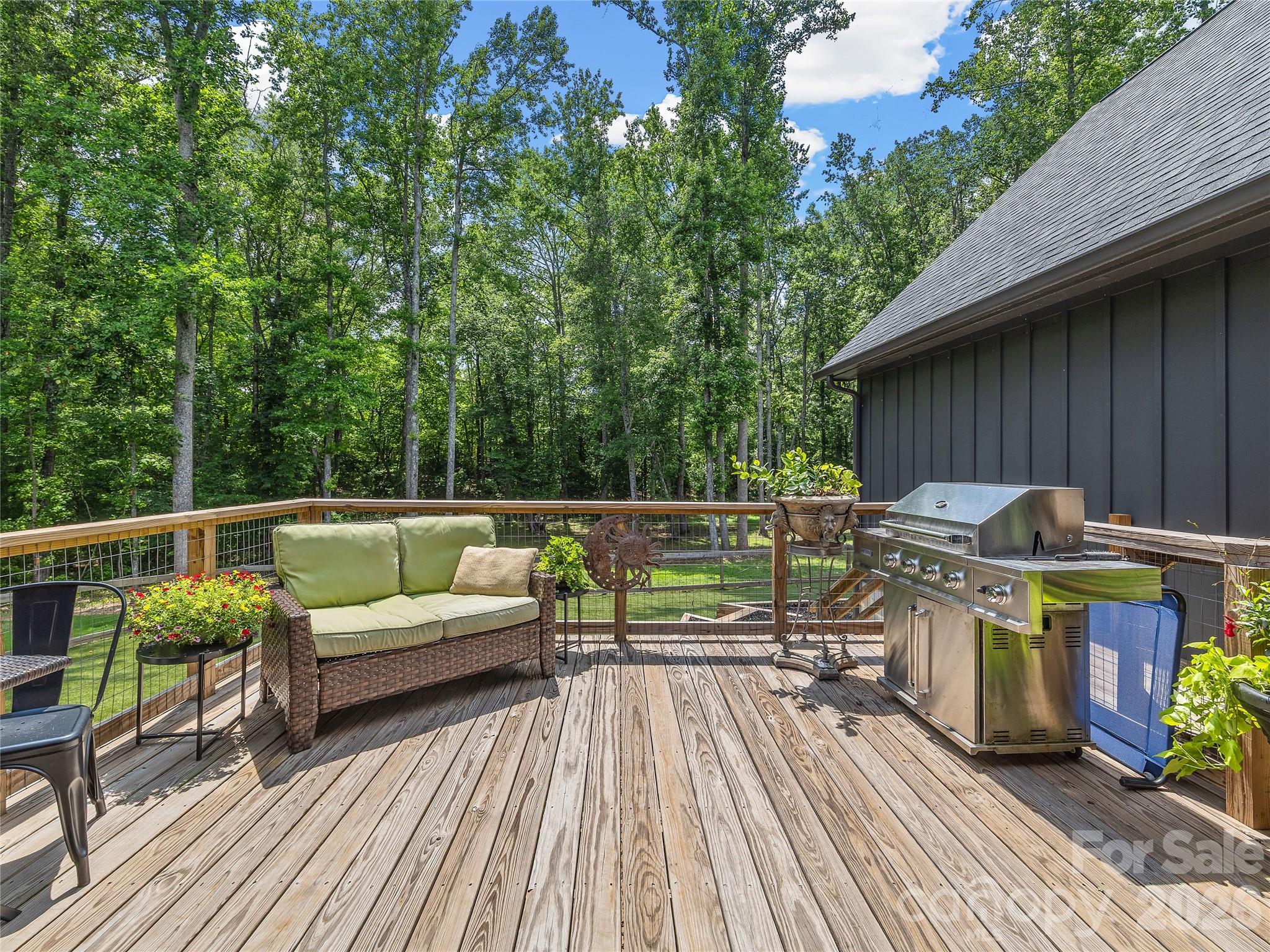 1844 Golf Course Road — Columbus