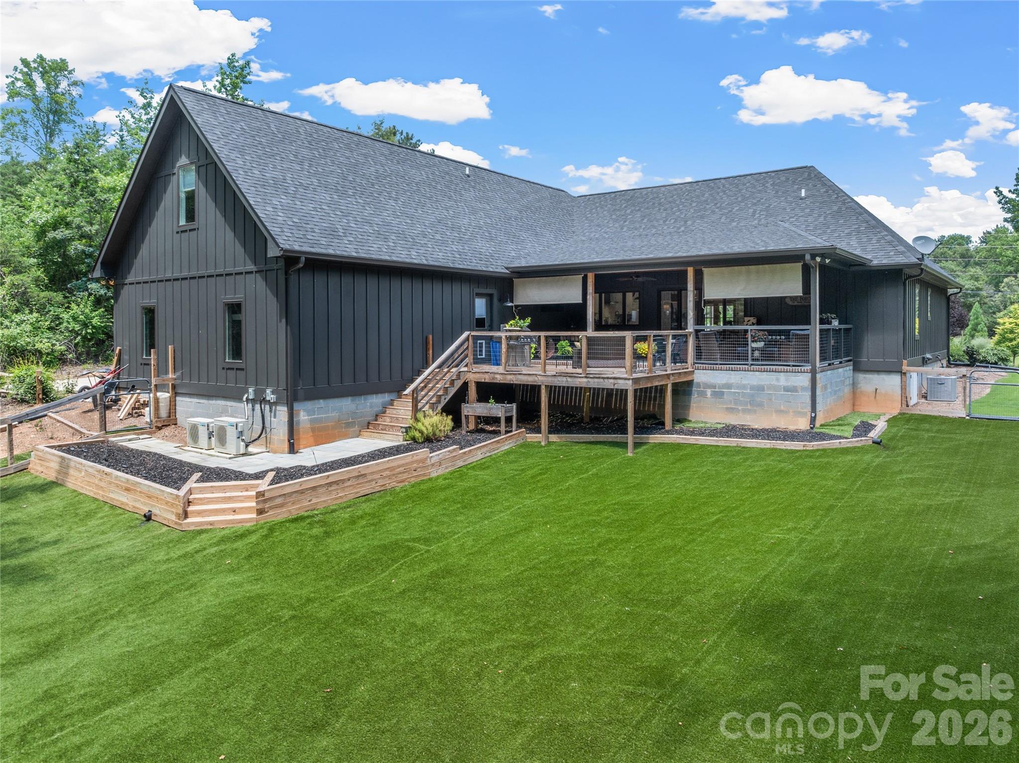 1844 Golf Course Road — Columbus
