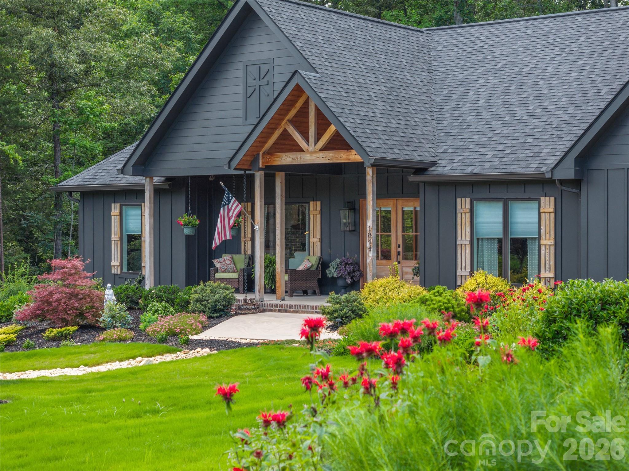 1844 Golf Course Road — Columbus
