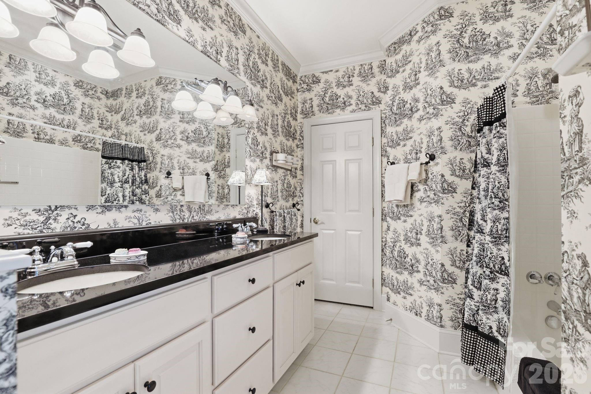 7631 Dellinger Road — Denver