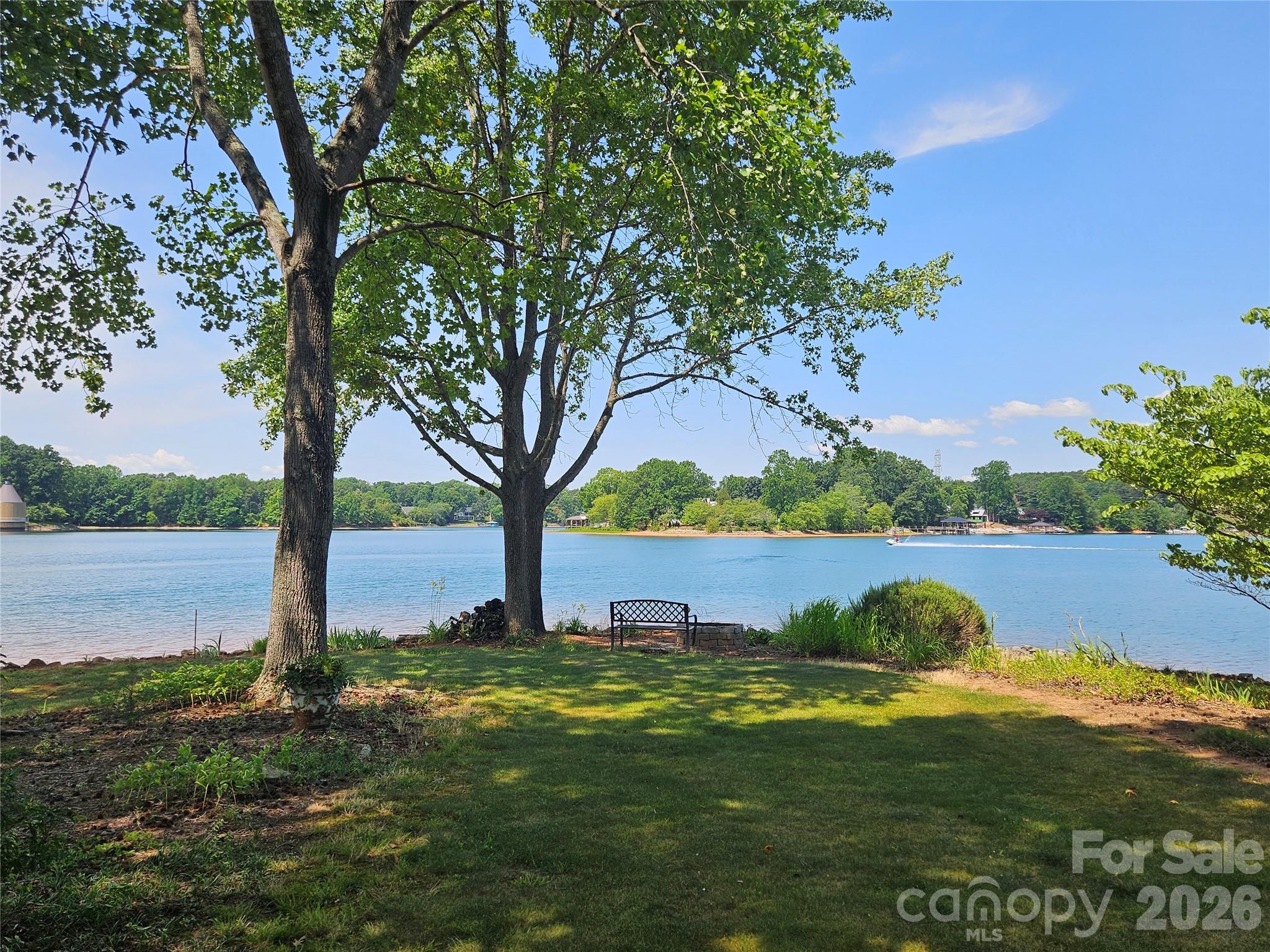 7631 Dellinger Road — Denver