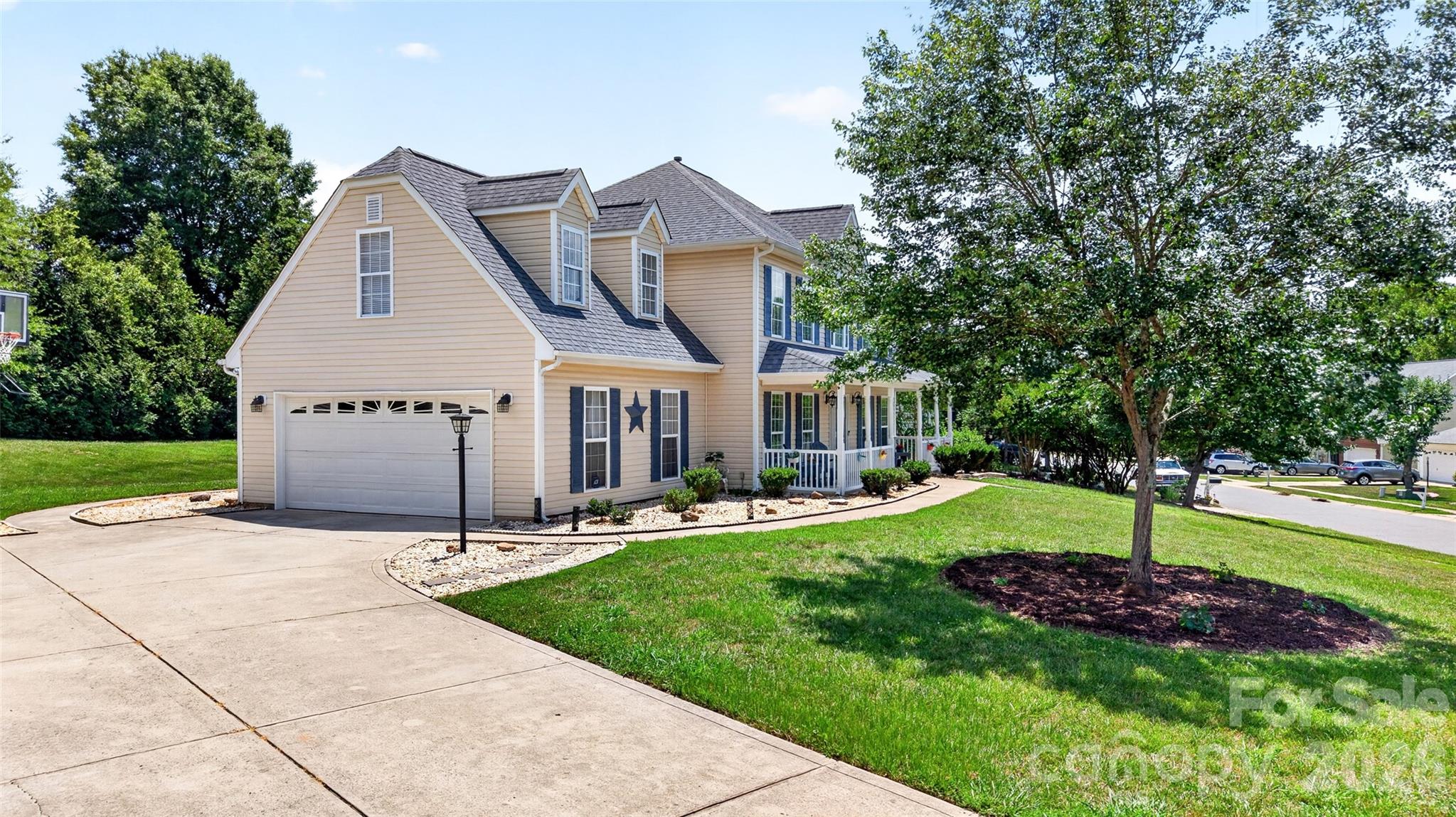 142 Elrosa Road — Mooresville