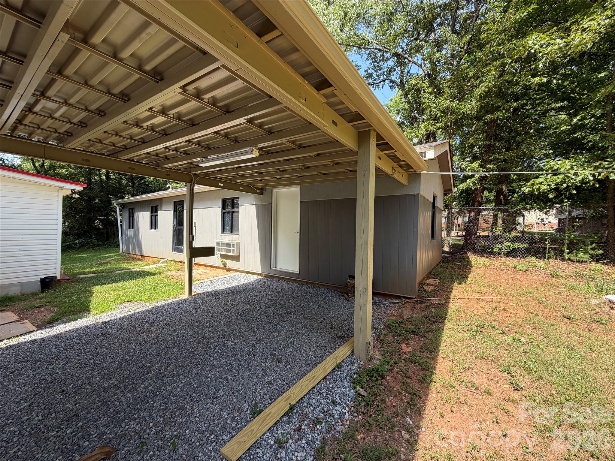 55 S Hildebran Avenue — Newton