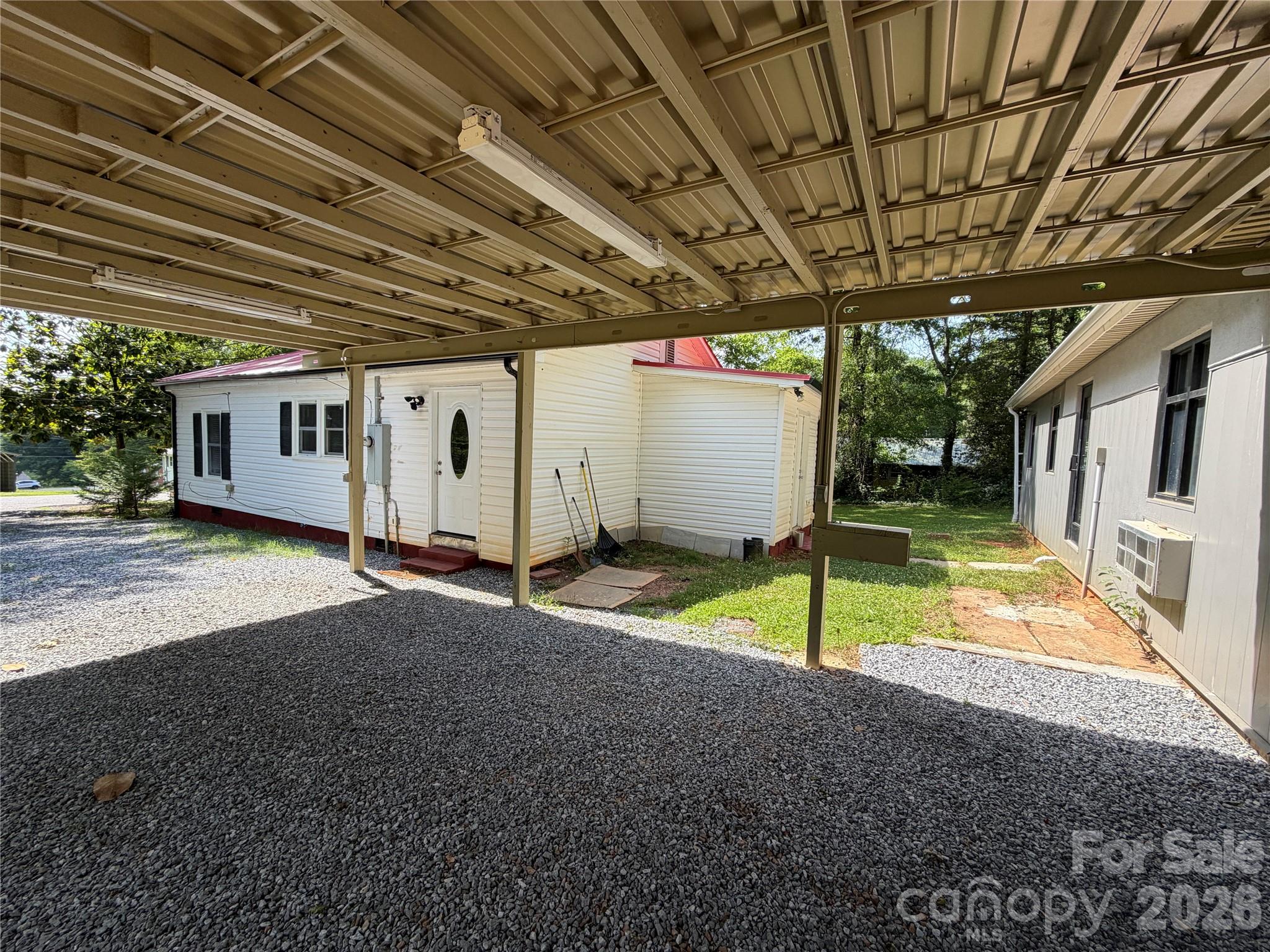 55 S Hildebran Avenue — Newton