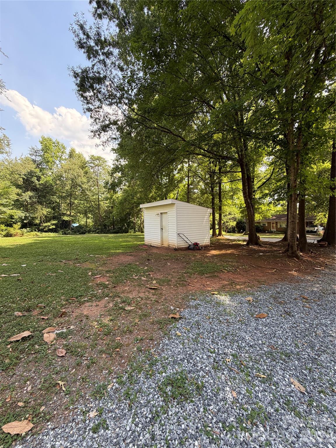 55 S Hildebran Avenue — Newton