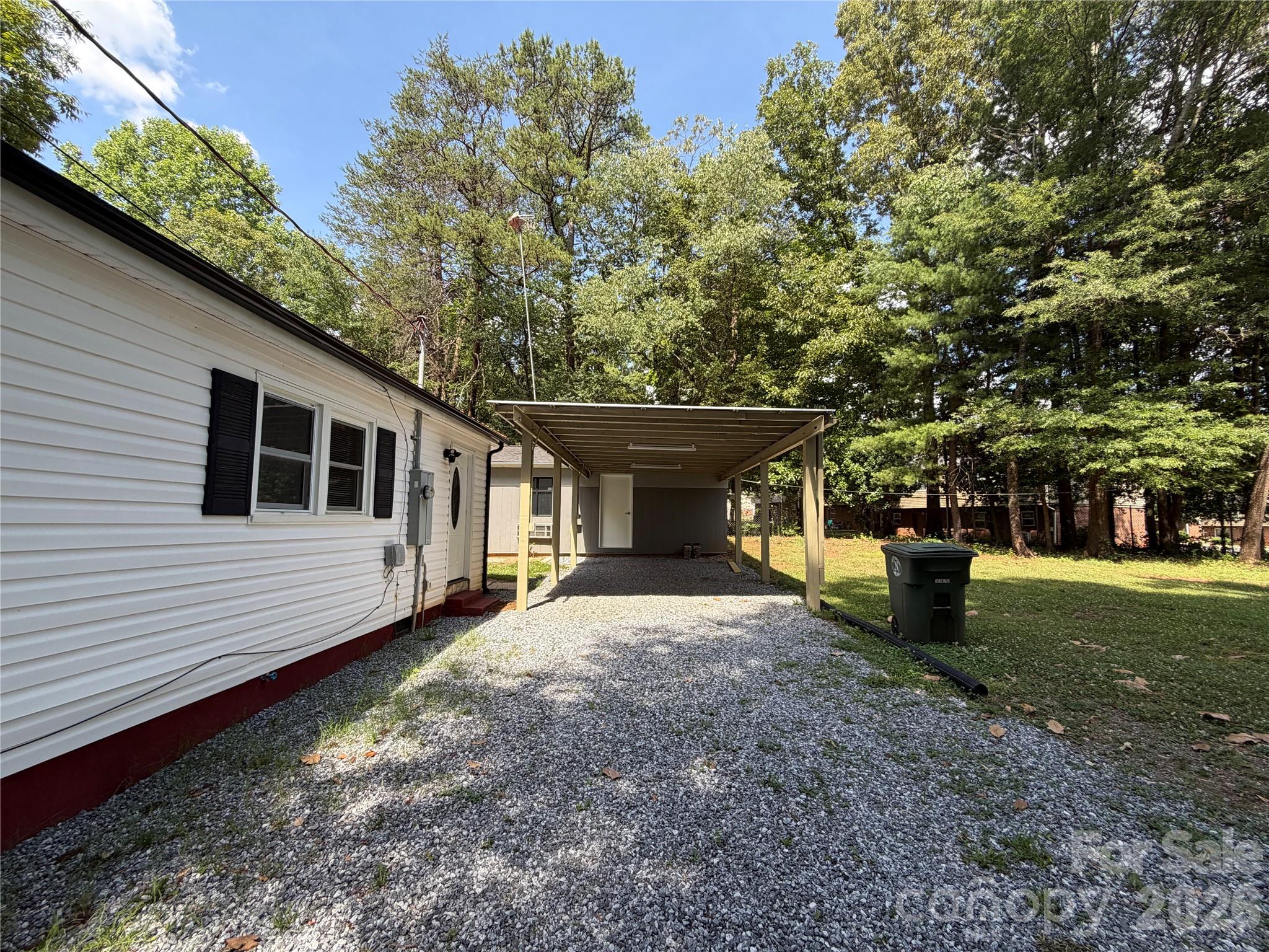 55 S Hildebran Avenue — Newton