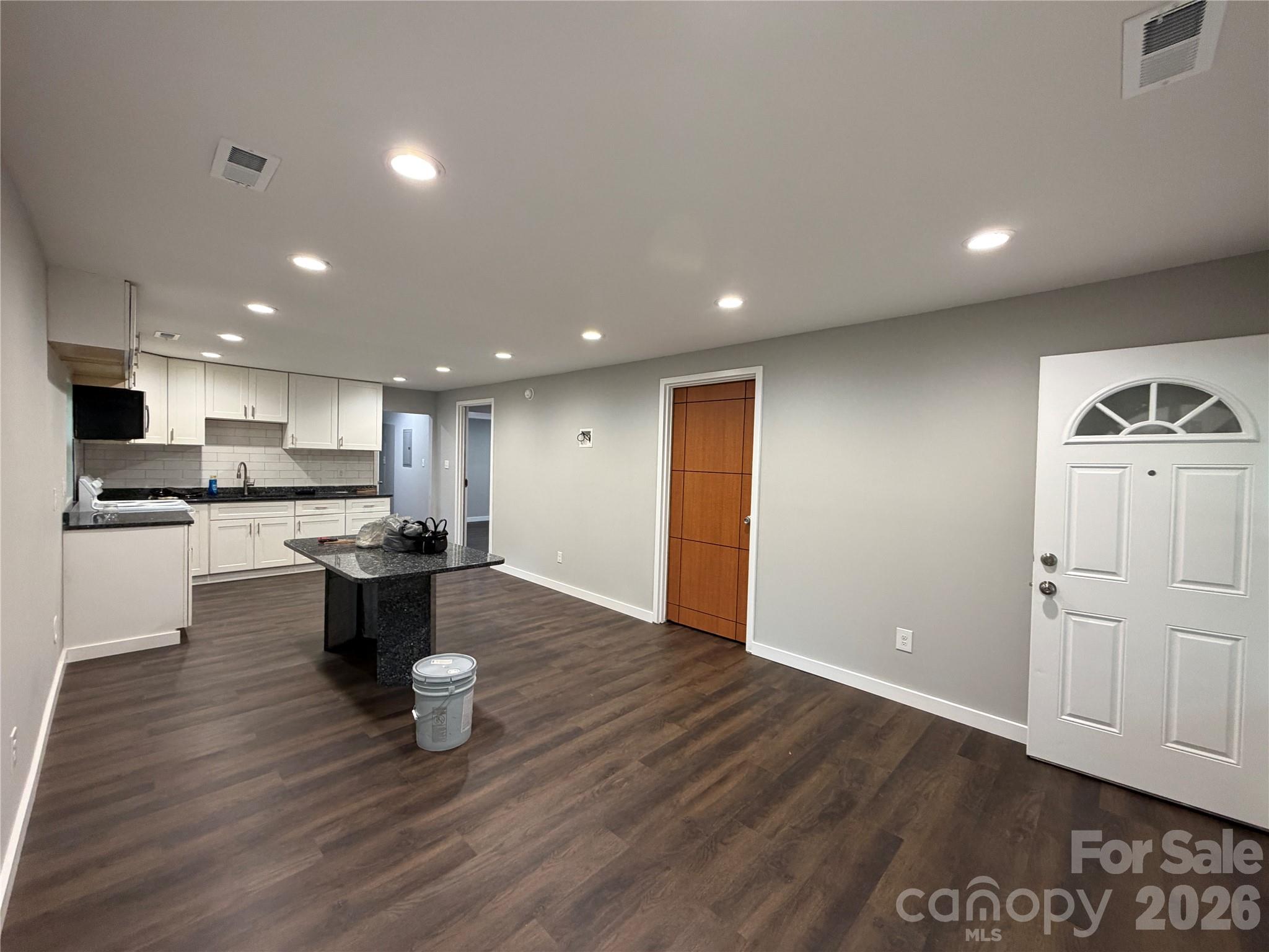 55 S Hildebran Avenue — Newton