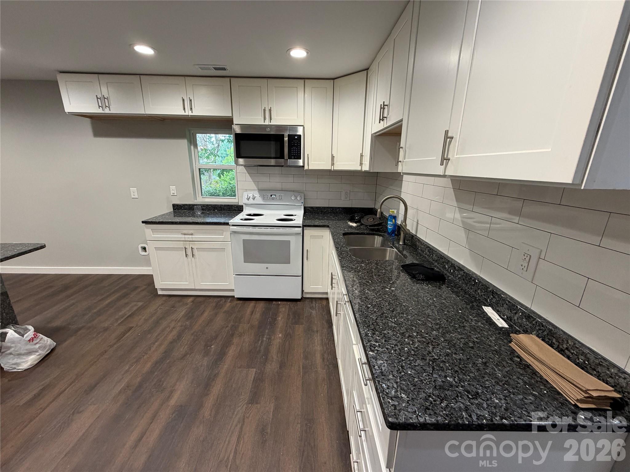 55 S Hildebran Avenue — Newton