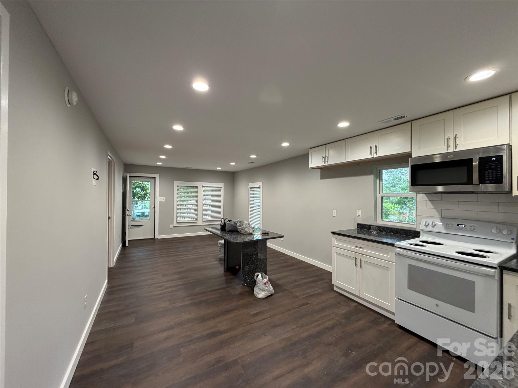 55 S Hildebran Avenue — Newton