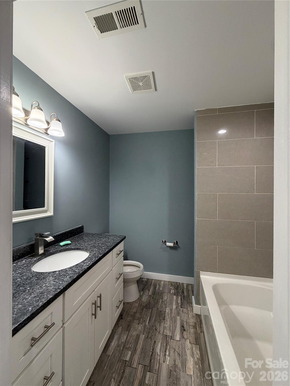 55 S Hildebran Avenue — Newton
