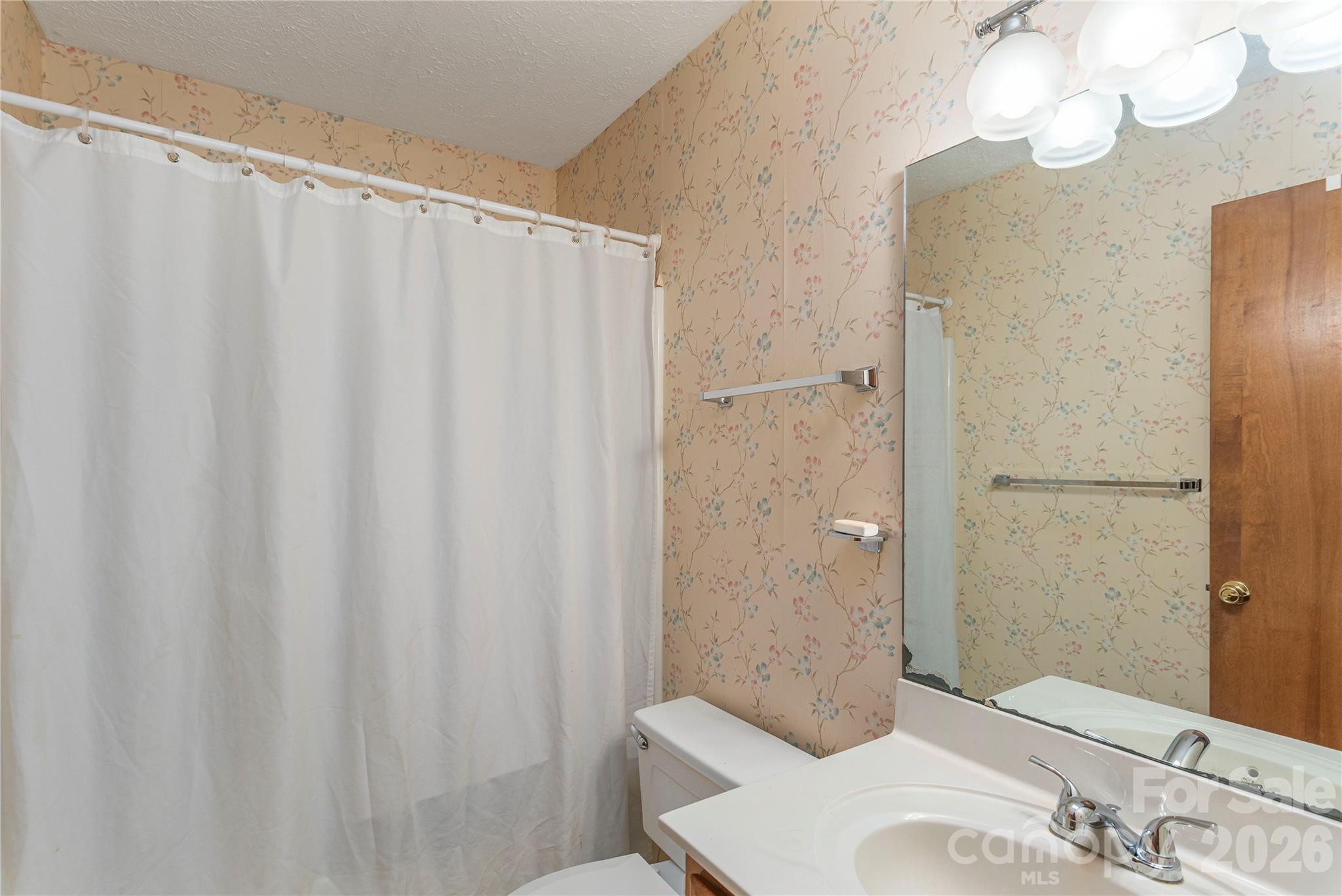 33 Ravencroft Lane #E33 — Asheville