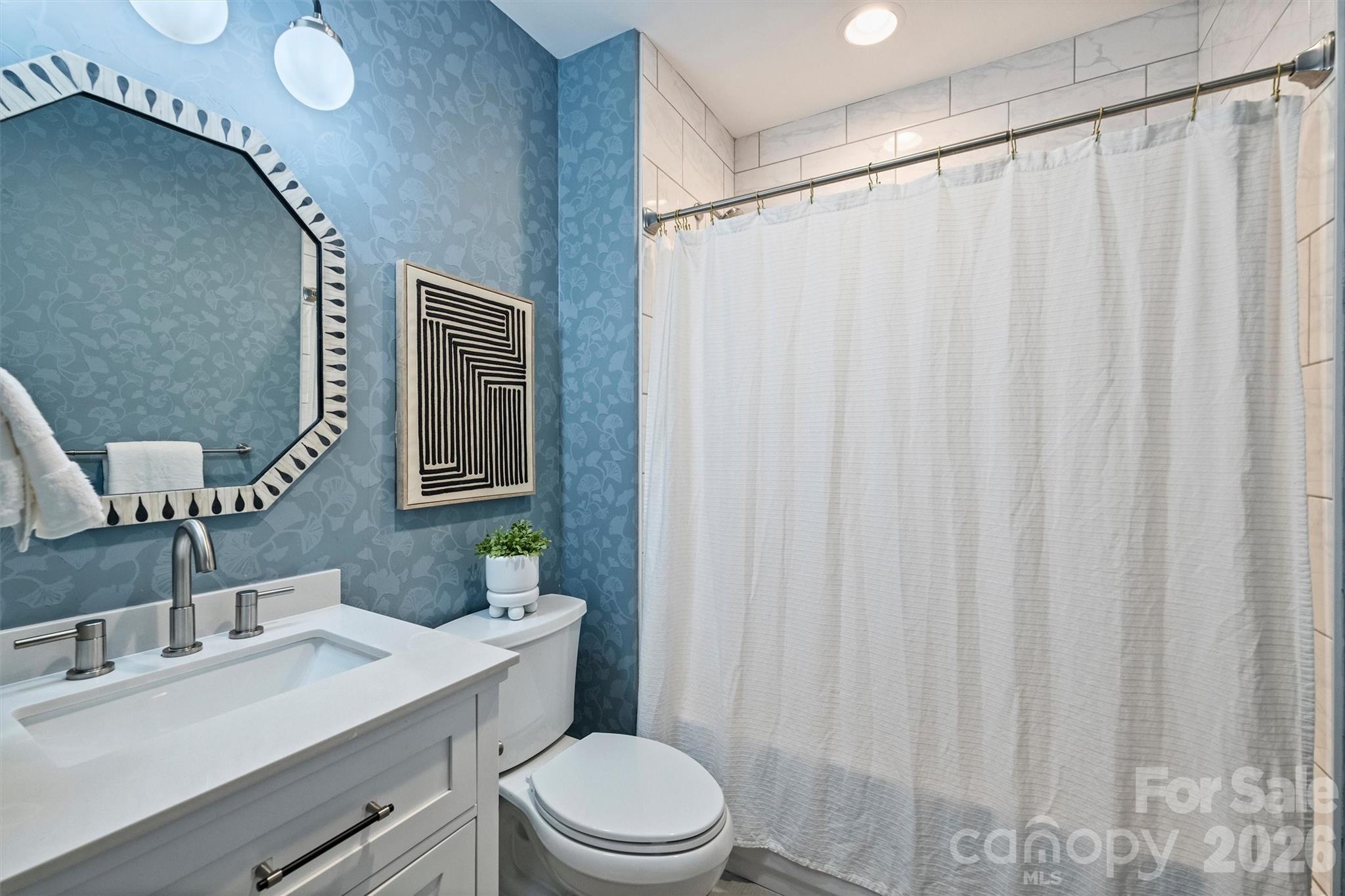 1633 Nassau Boulevard — Charlotte