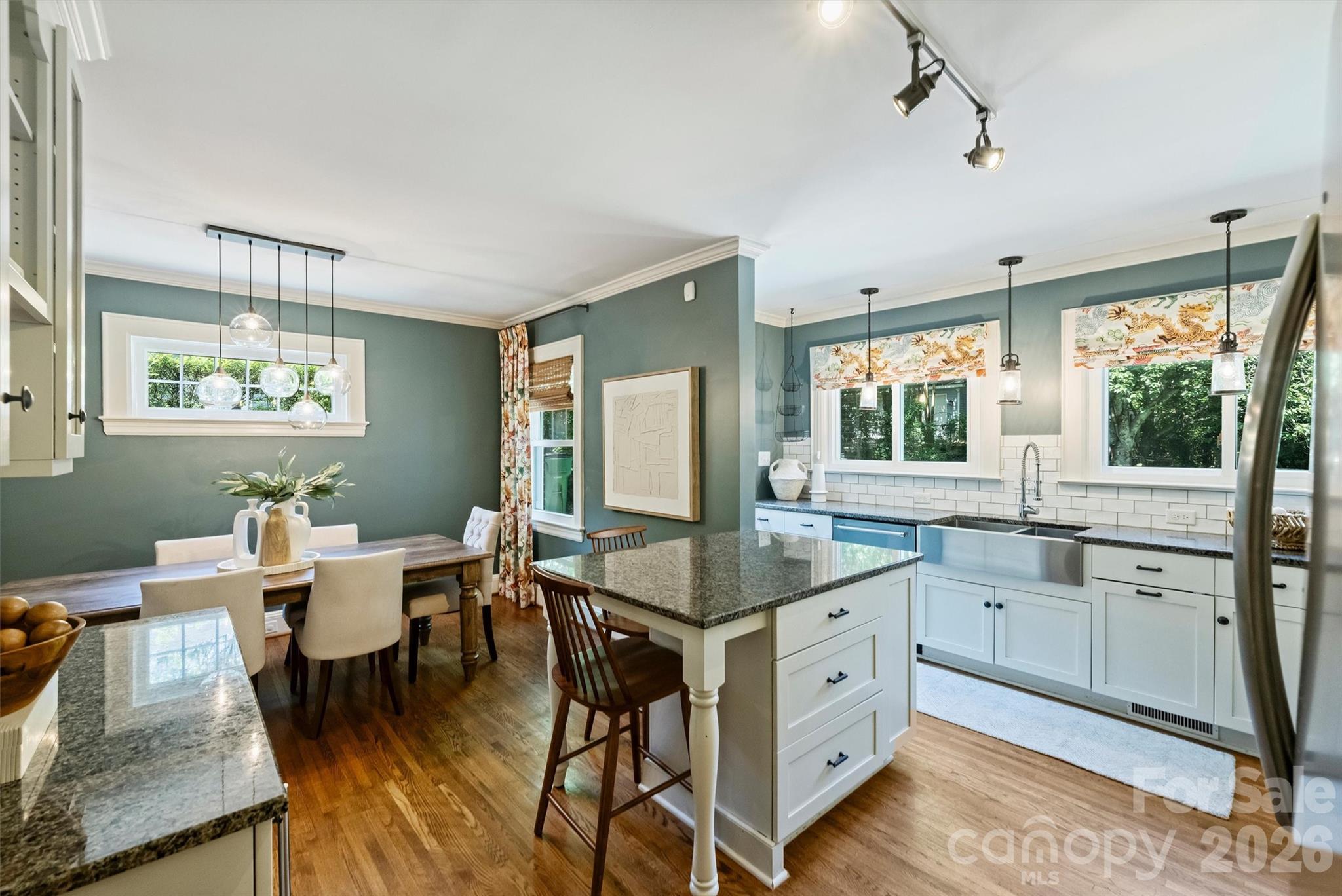 1633 Nassau Boulevard — Charlotte