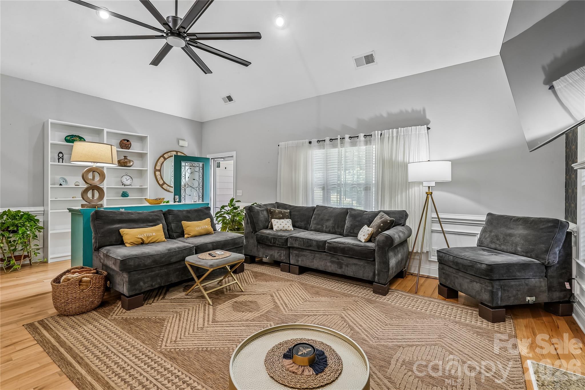 10703 MIDDLE ACRES Road — Charlotte