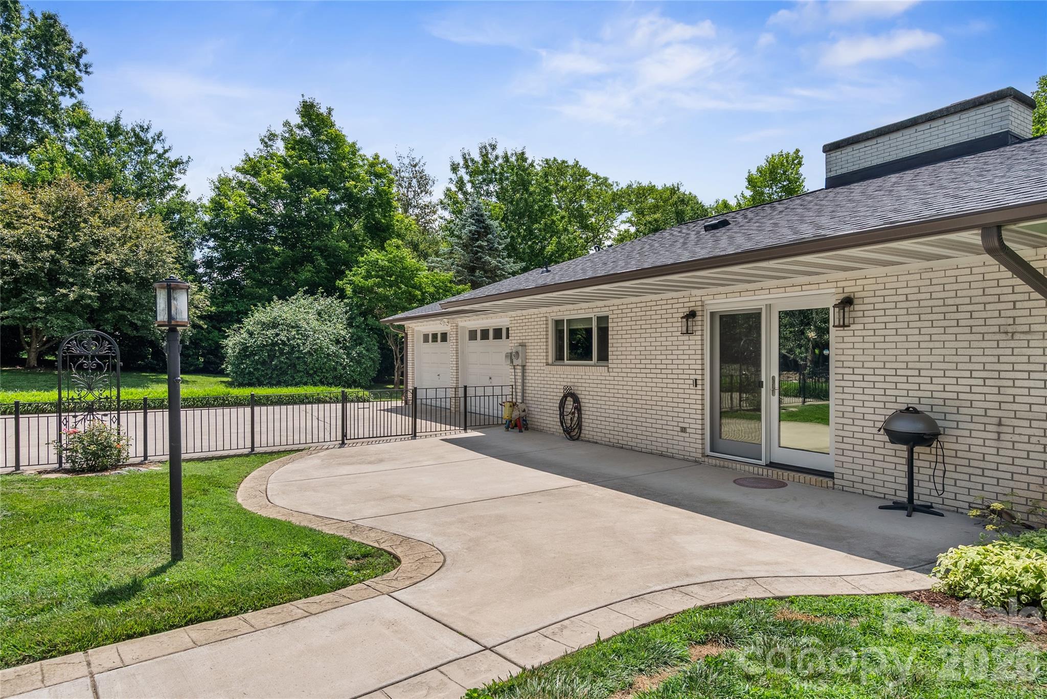 1329 Merrimon Avenue — Asheville