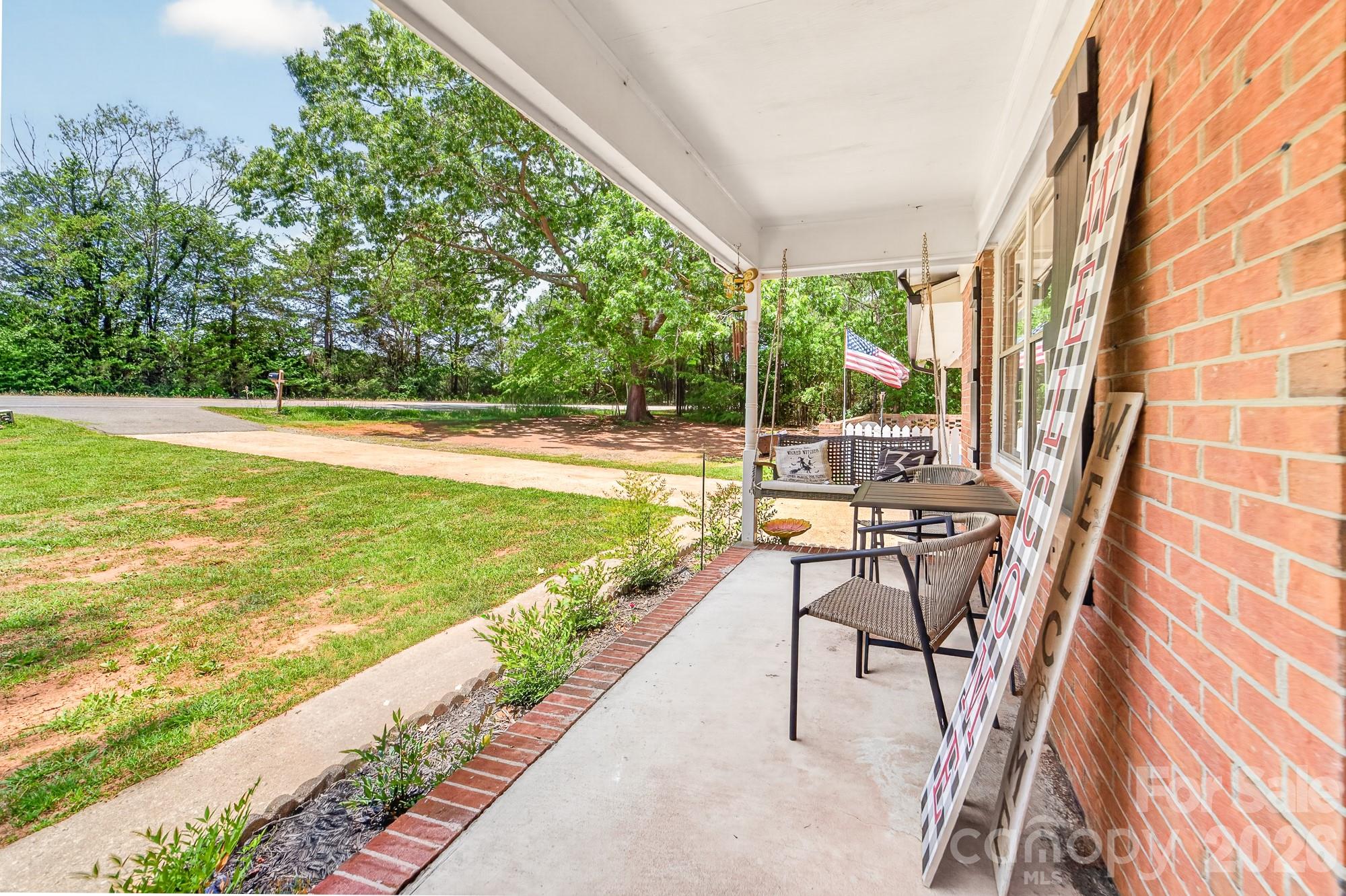2446 Wood Road — York