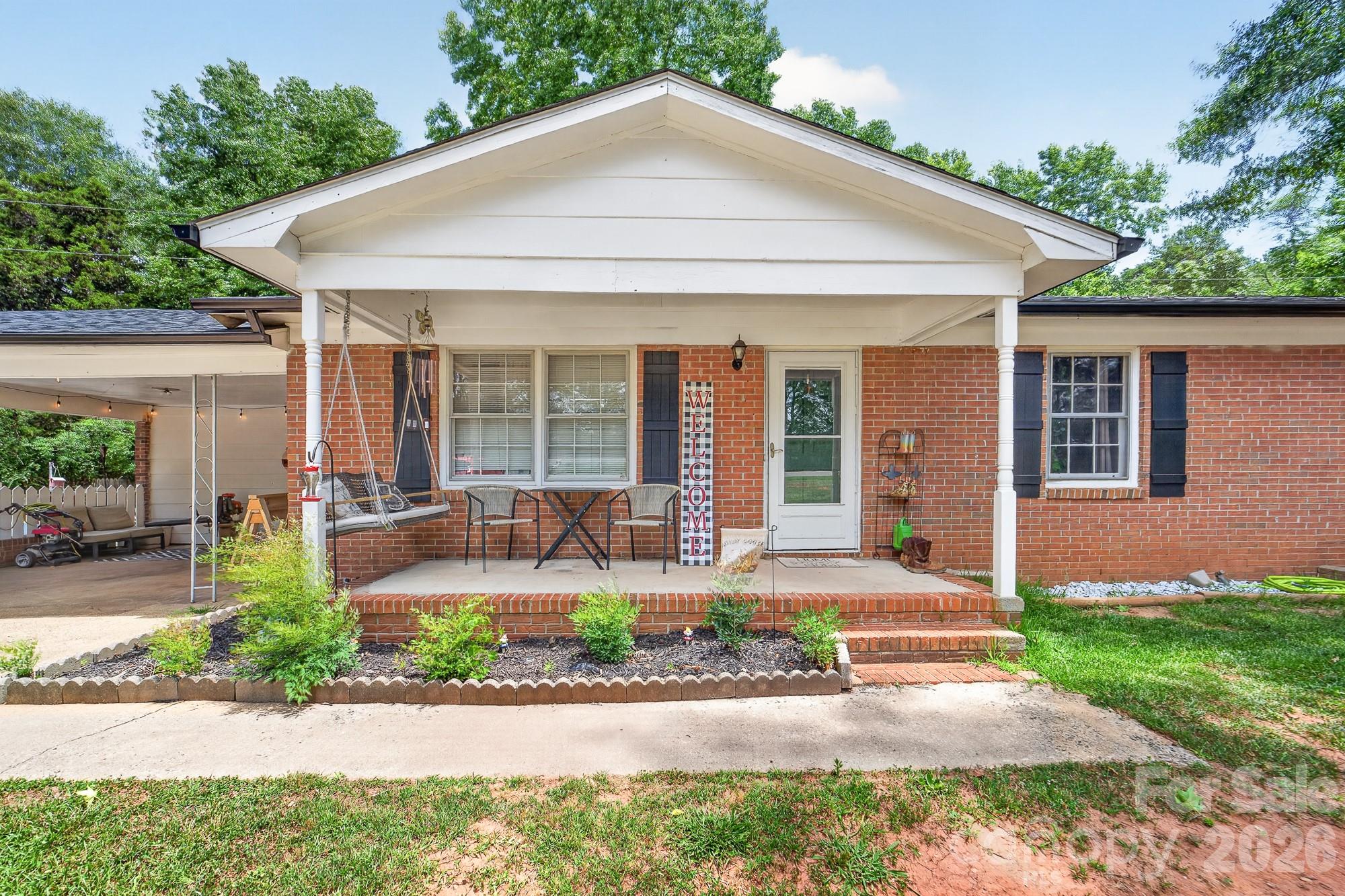 2446 Wood Road — York