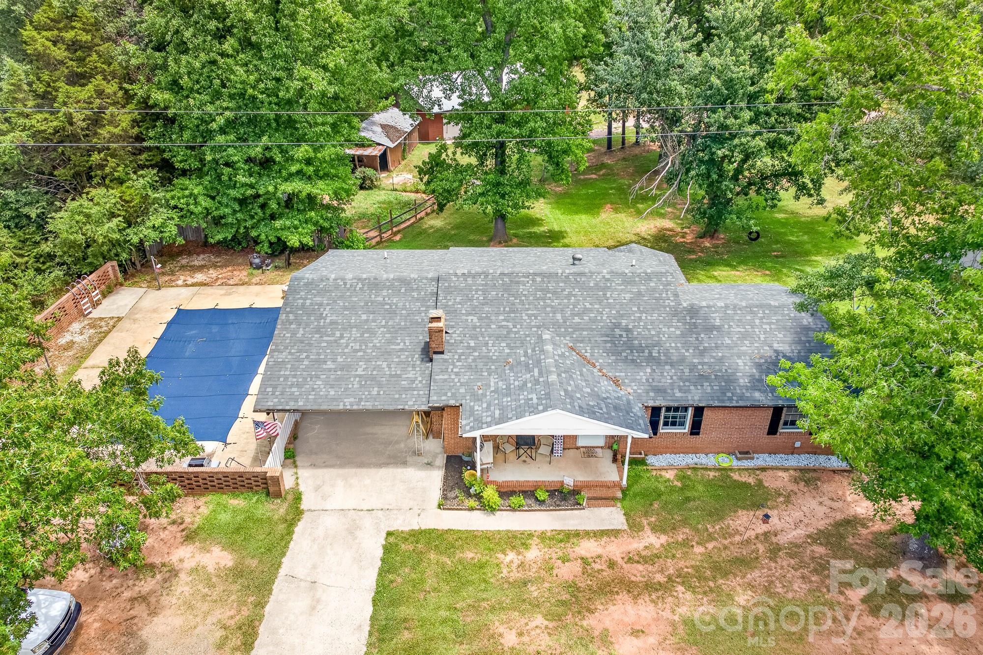 2446 Wood Road — York