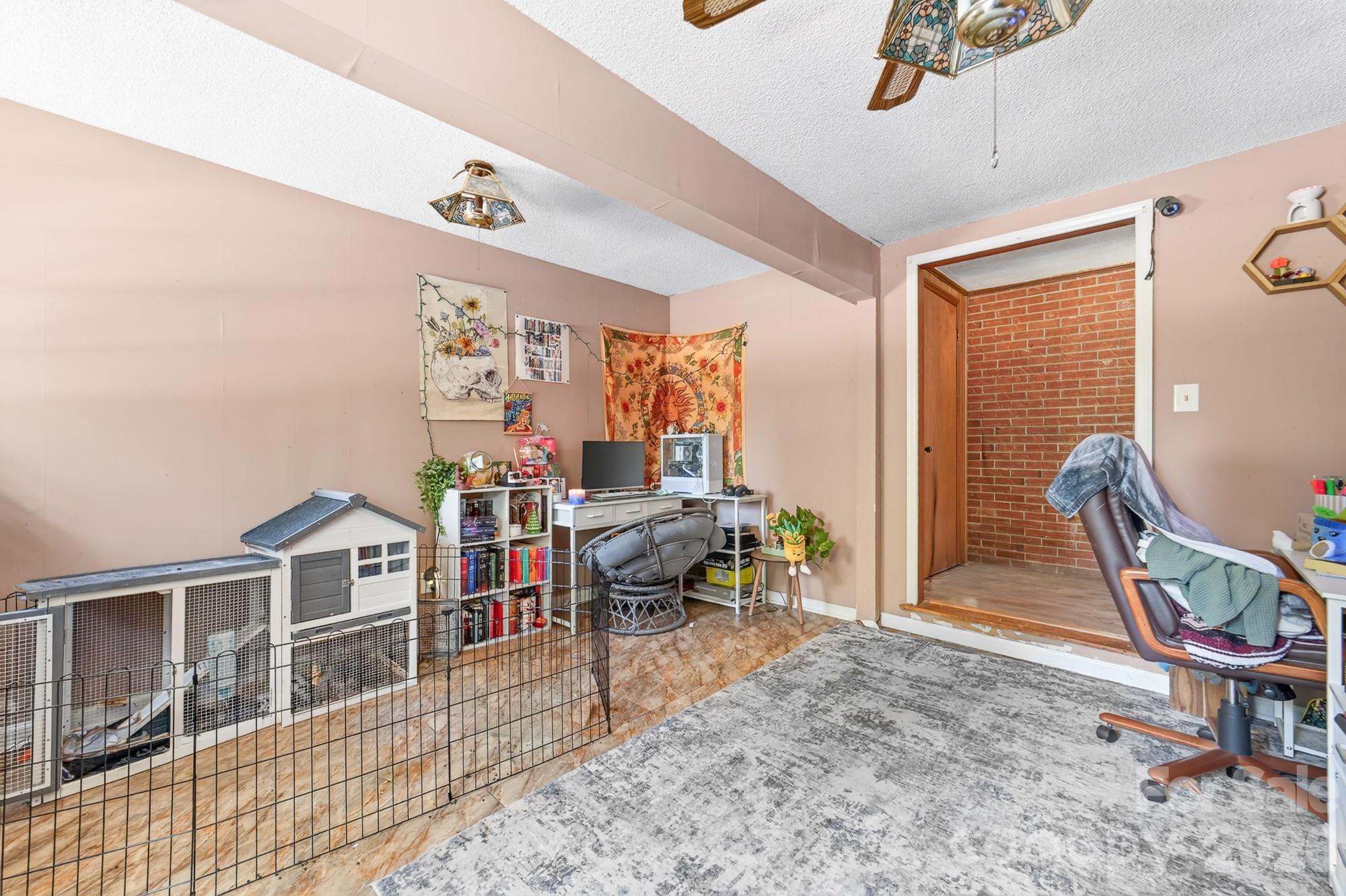 2446 Wood Road — York