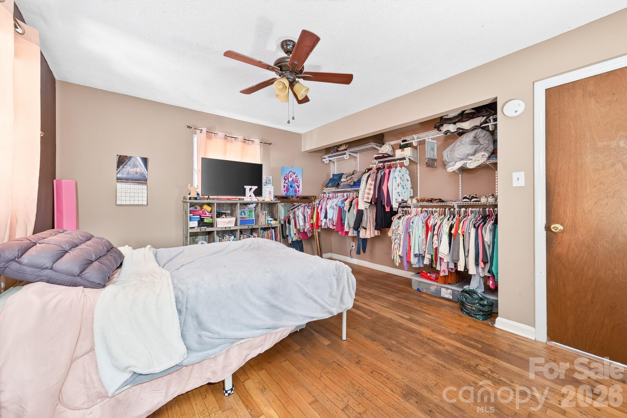 2446 Wood Road — York