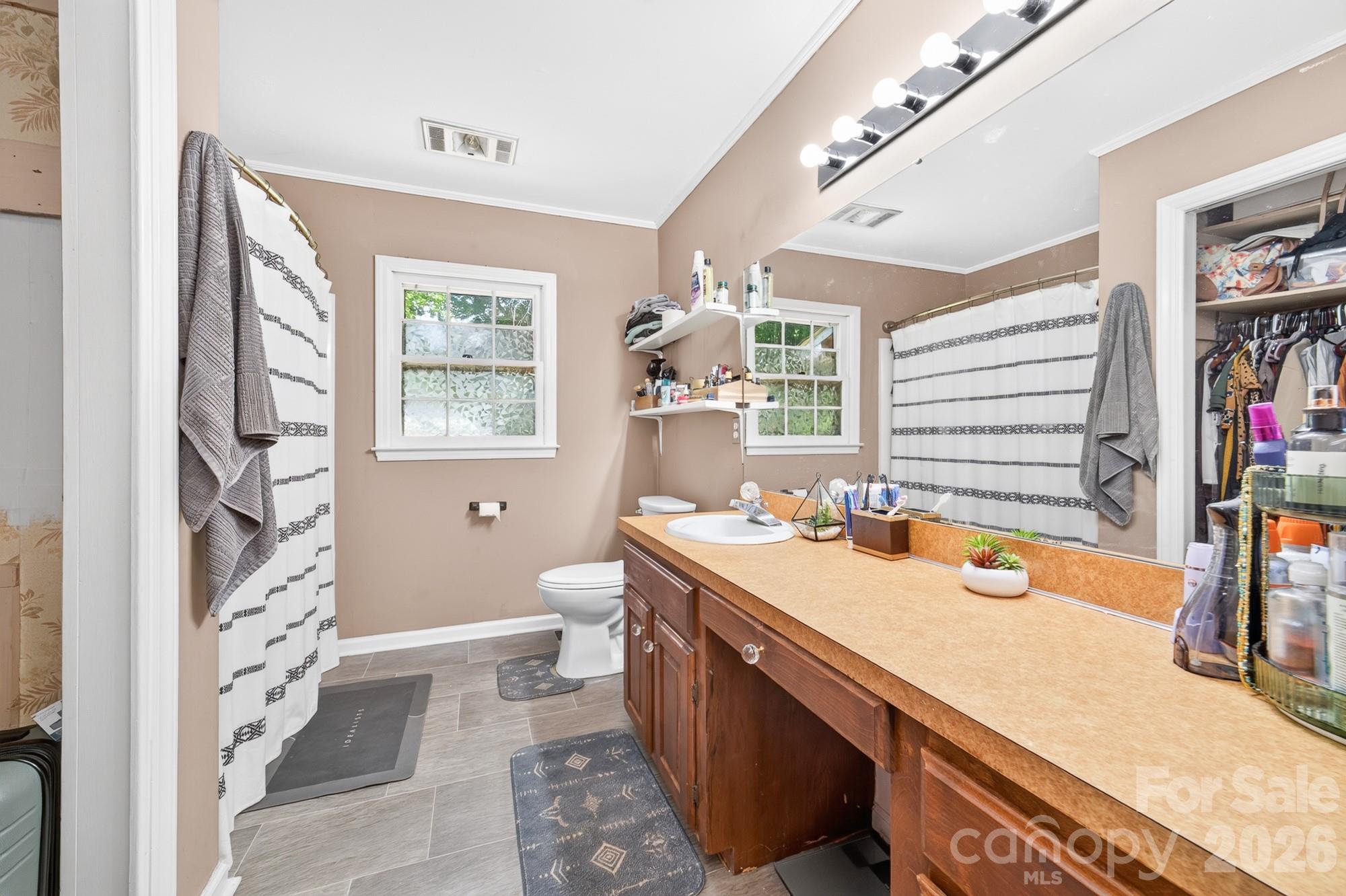 2446 Wood Road — York