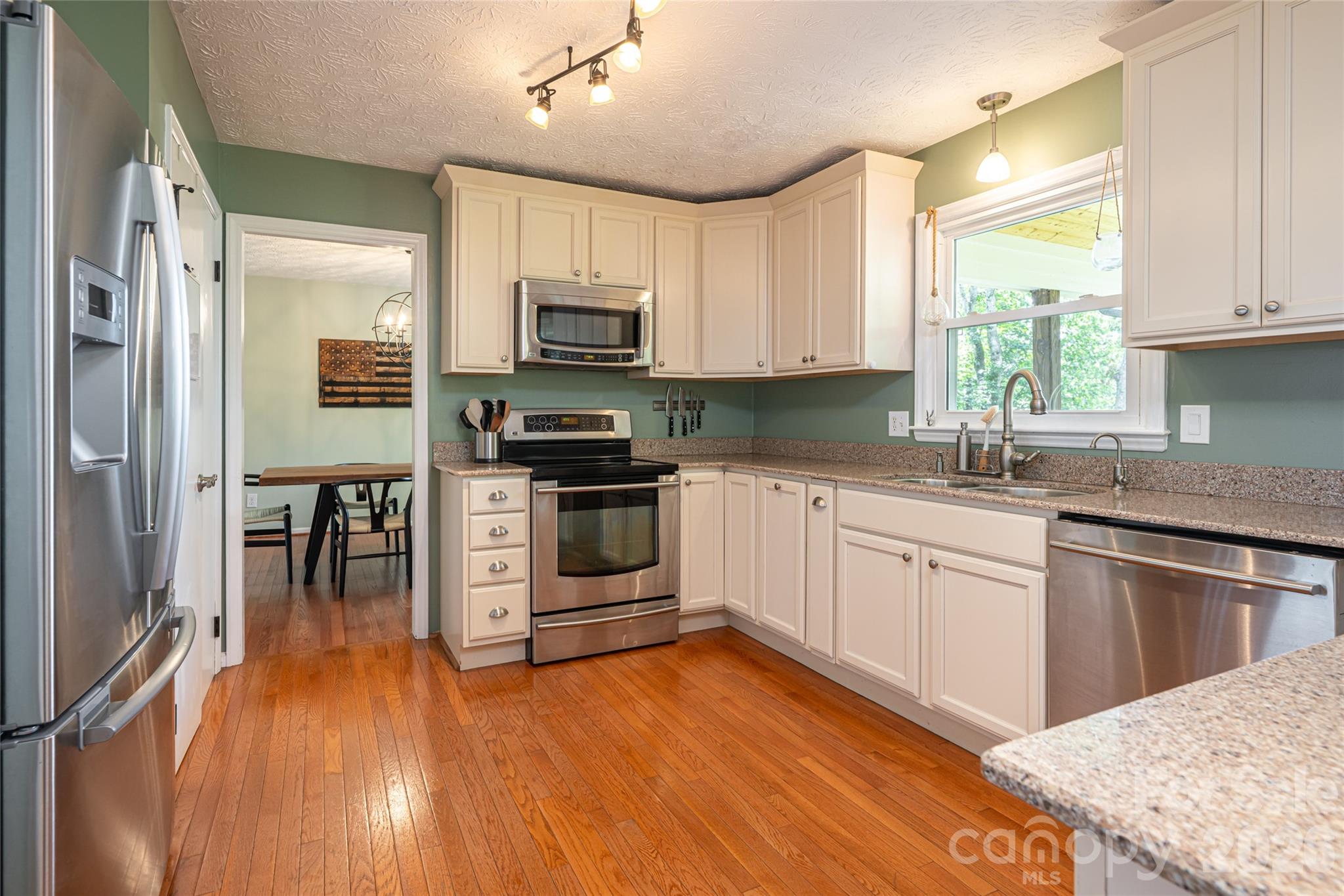 24 Audubon Drive — Asheville