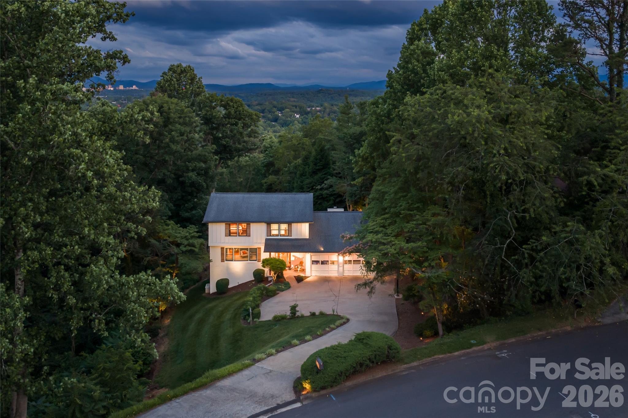 24 Audubon Drive — Asheville