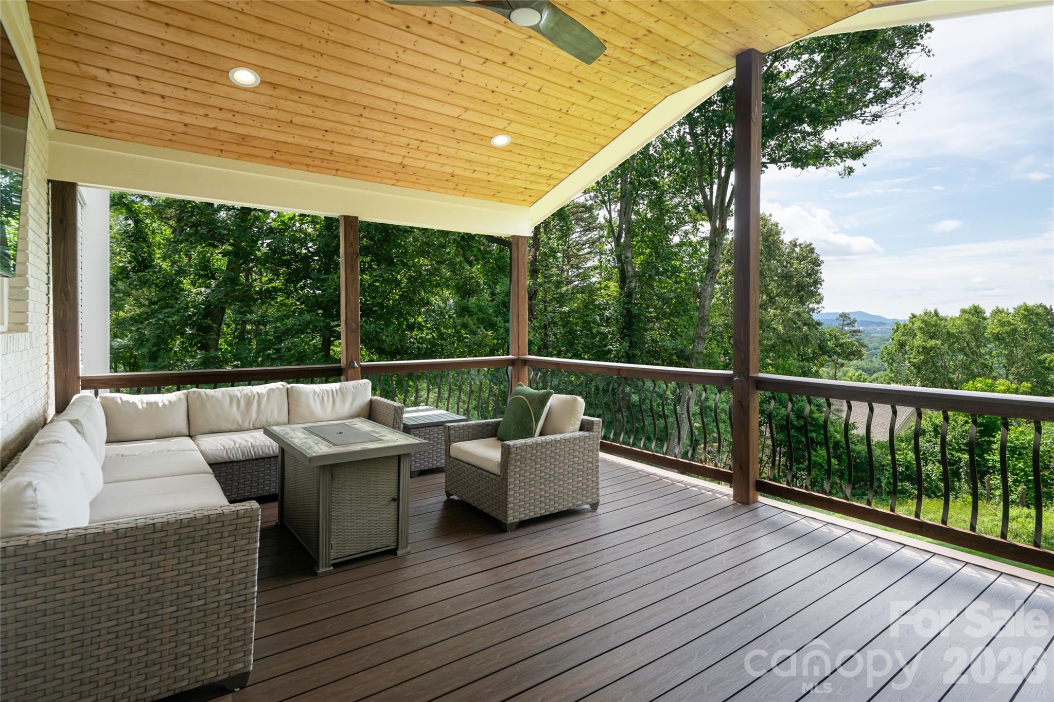 24 Audubon Drive — Asheville