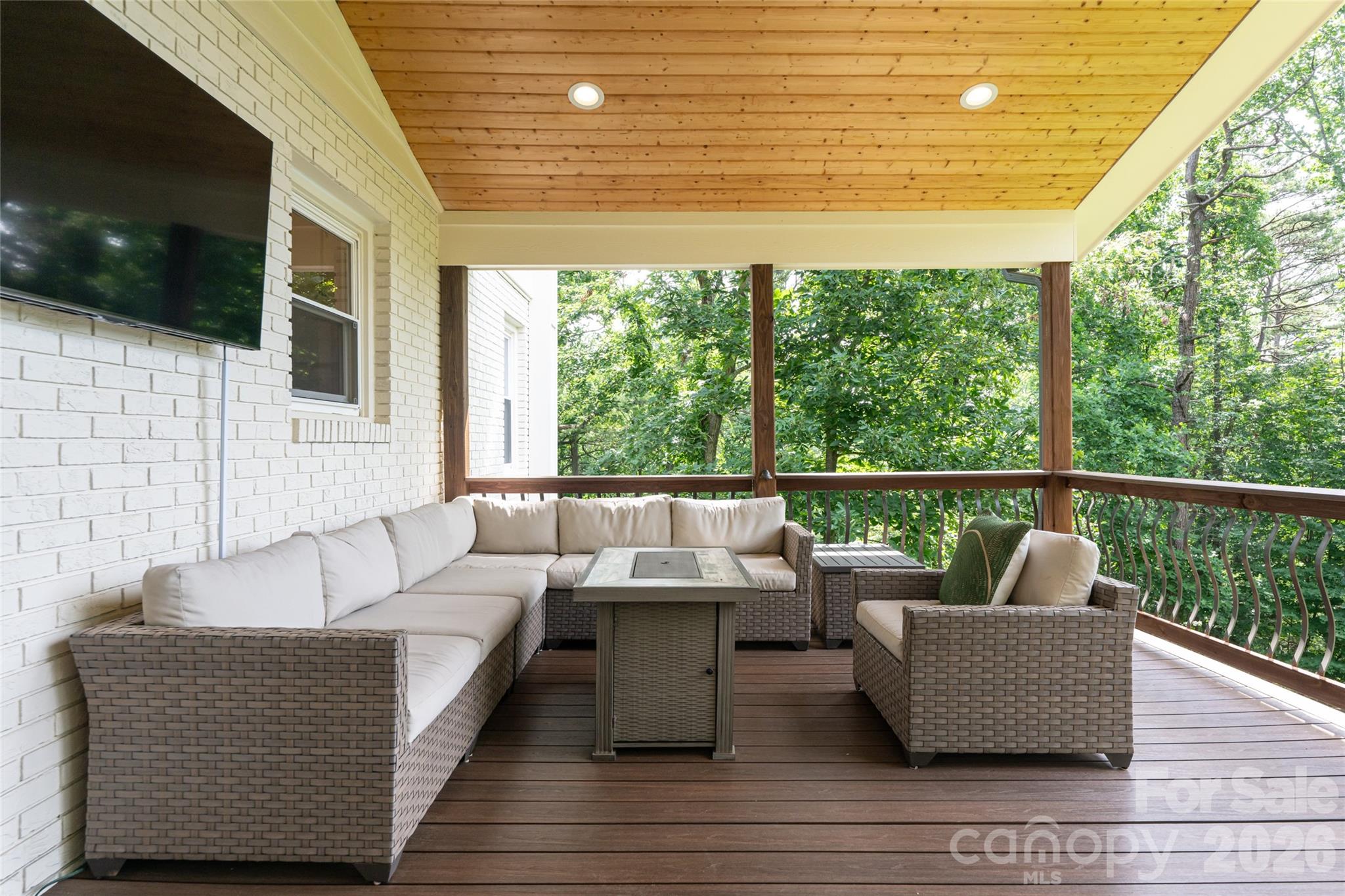 24 Audubon Drive — Asheville