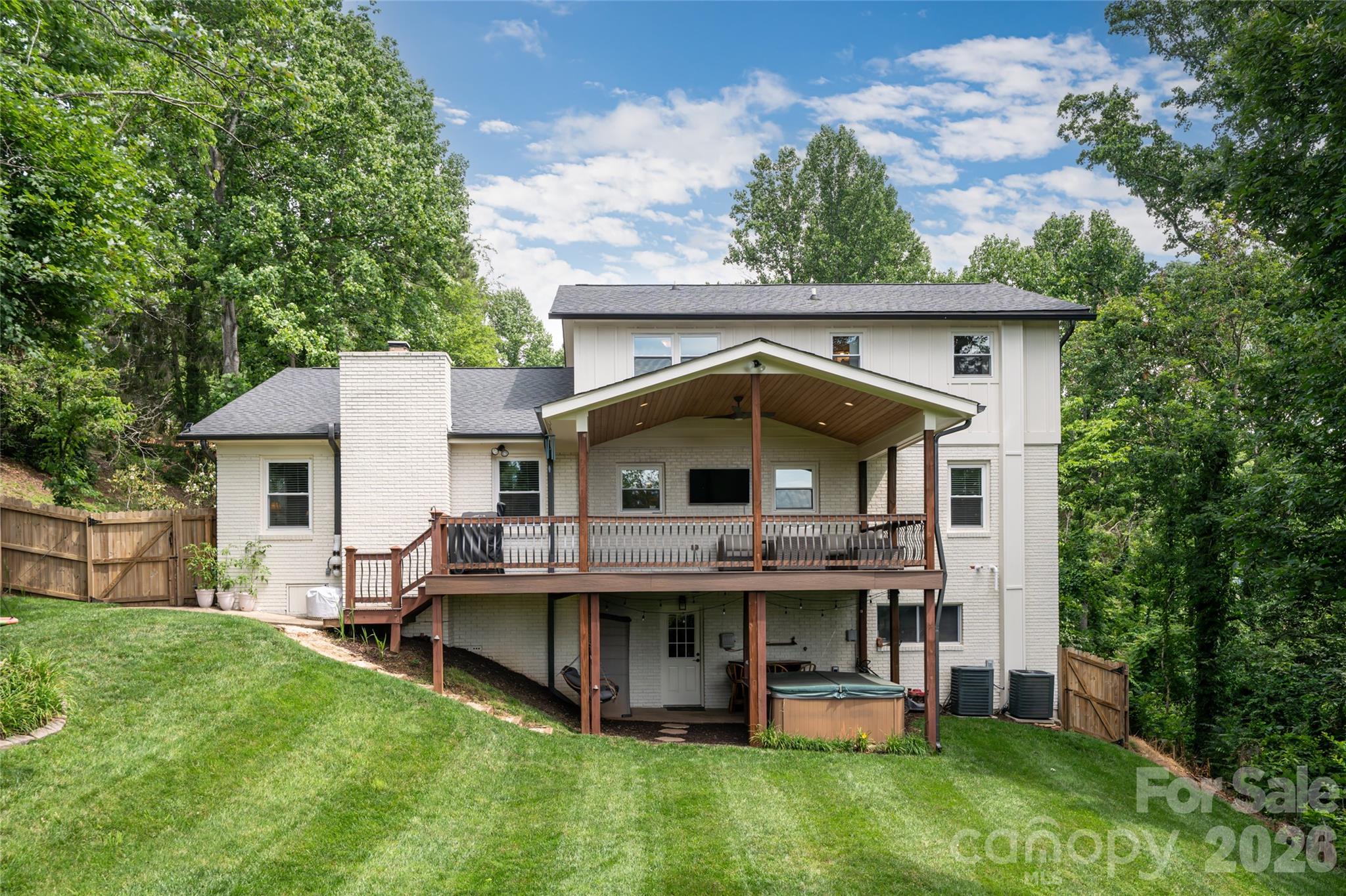 24 Audubon Drive — Asheville