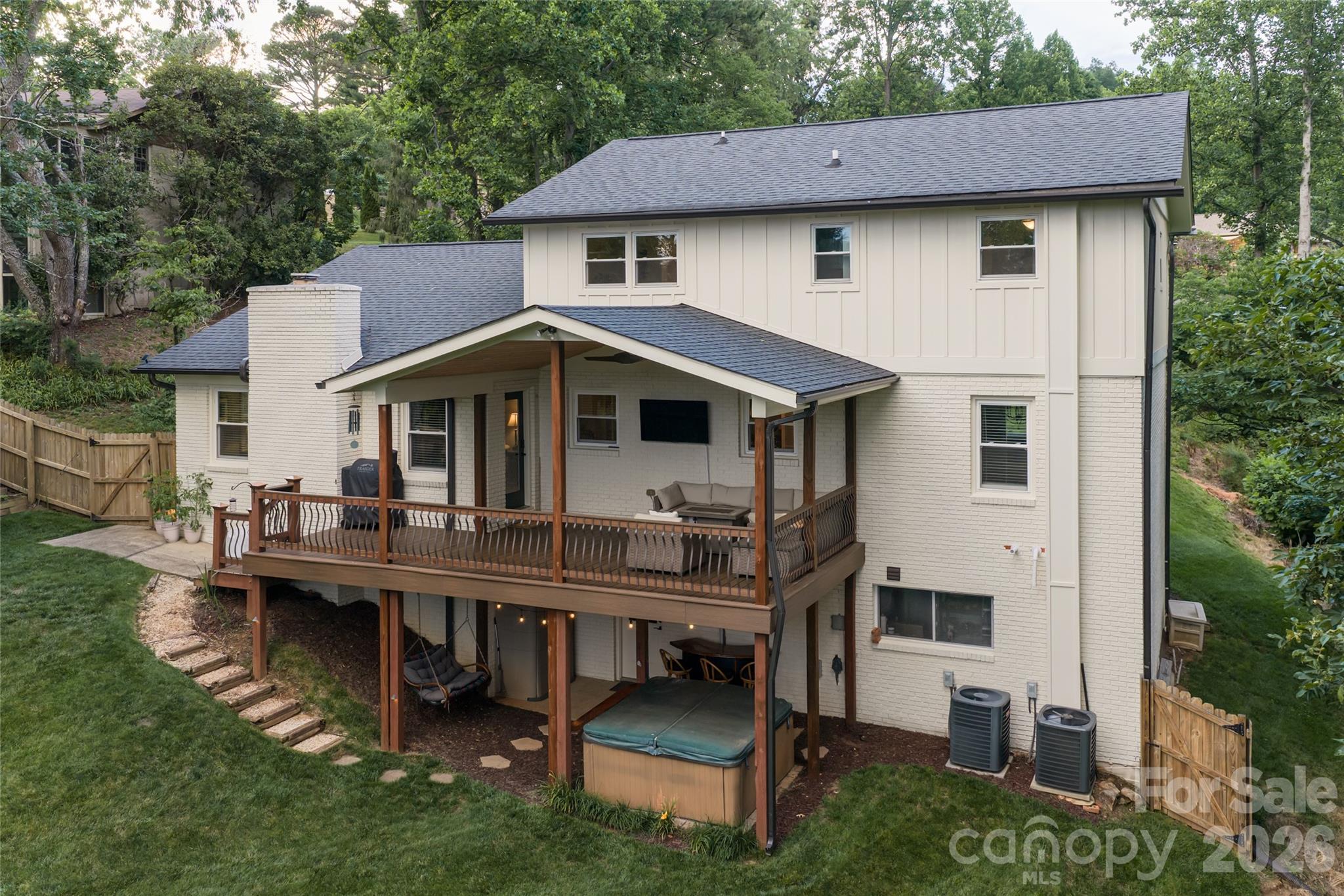 24 Audubon Drive — Asheville