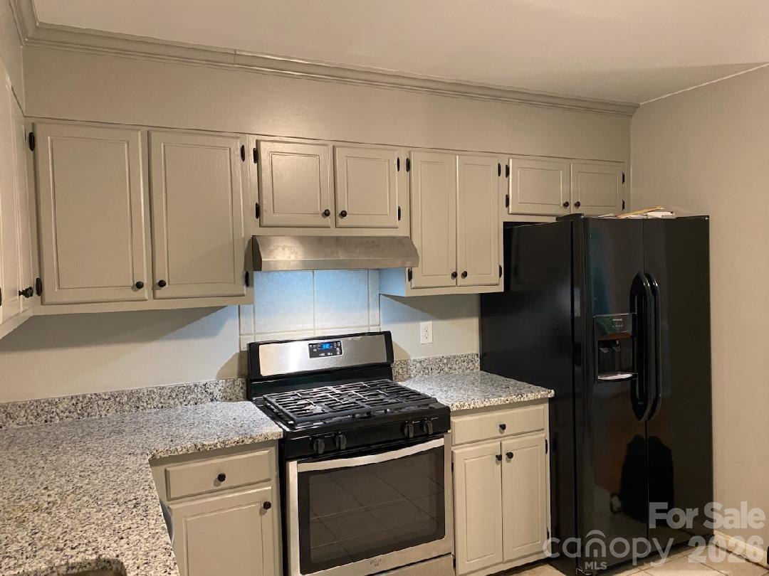 8631 Carmel Road — Charlotte