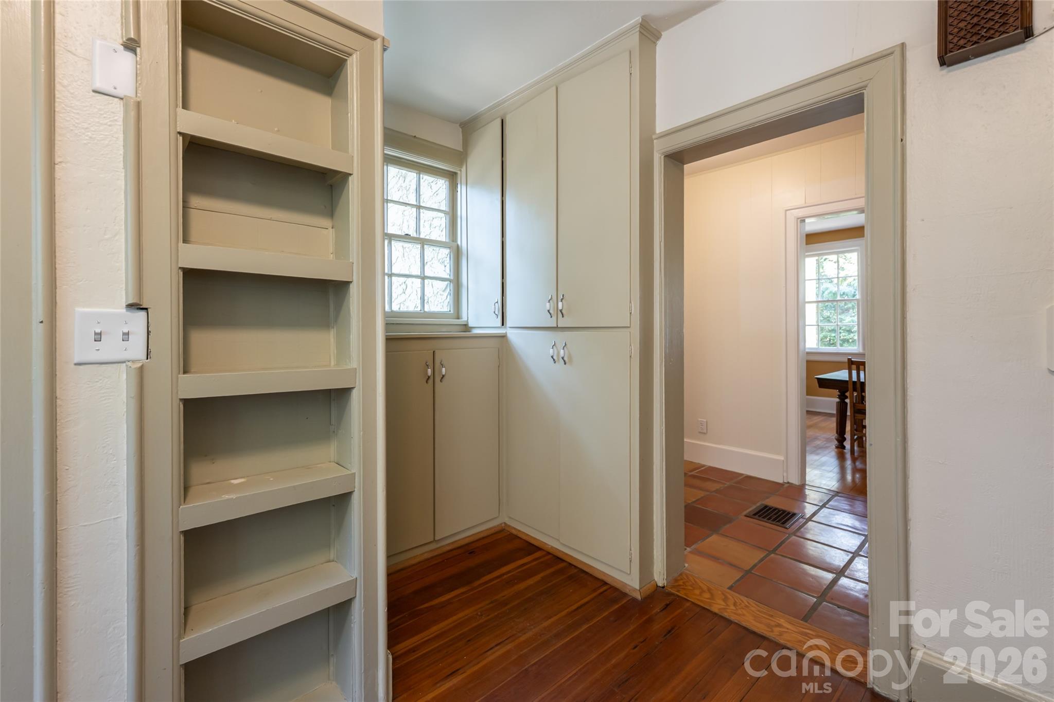 20 Buena Vista Road — Asheville