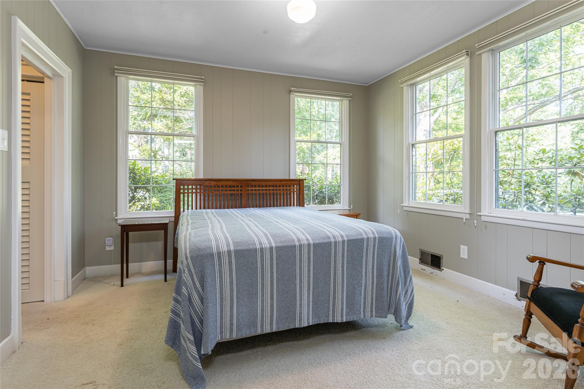 20 Buena Vista Road — Asheville