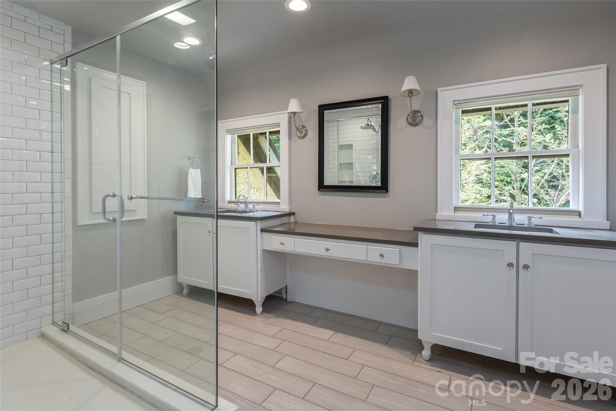 20 Buena Vista Road — Asheville