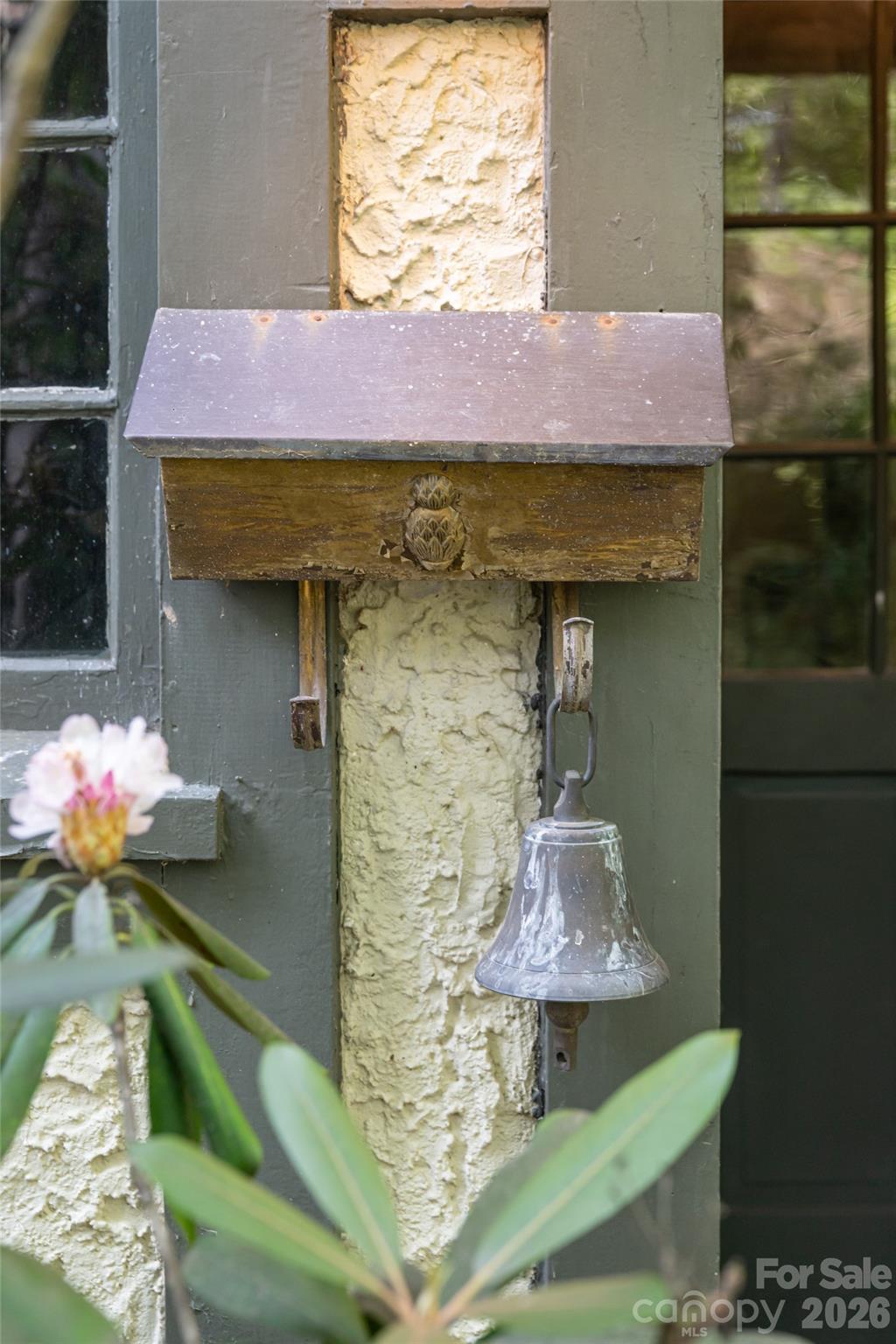 20 Buena Vista Road — Asheville