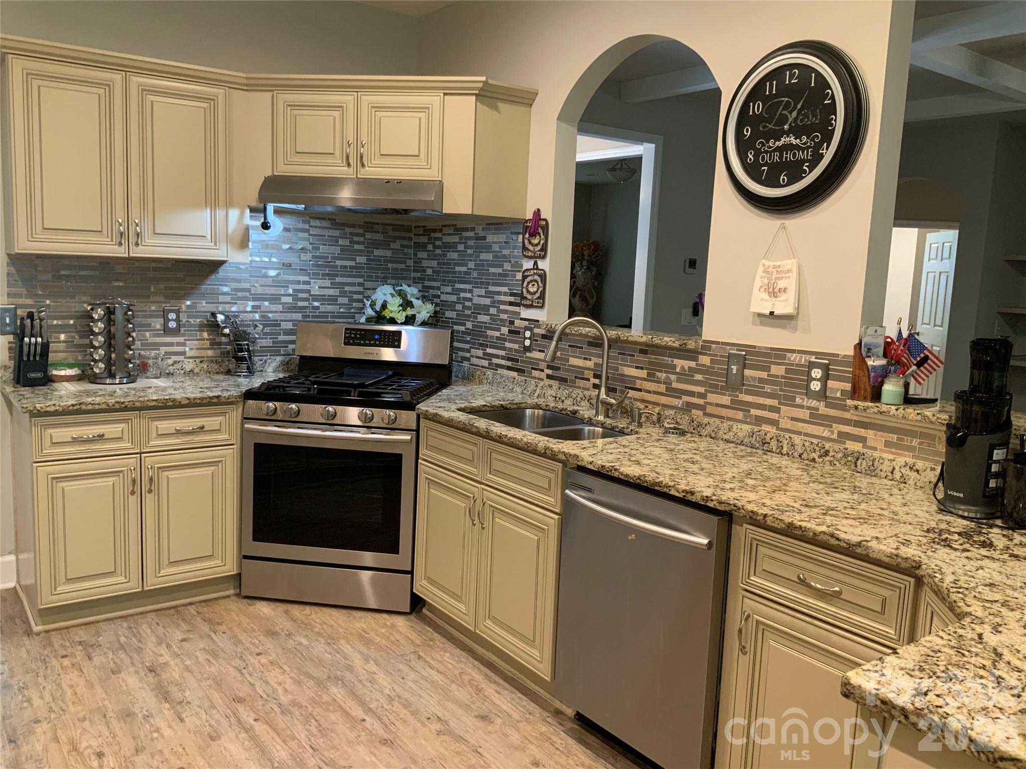 148 Williams Wood Drive — Prosperity