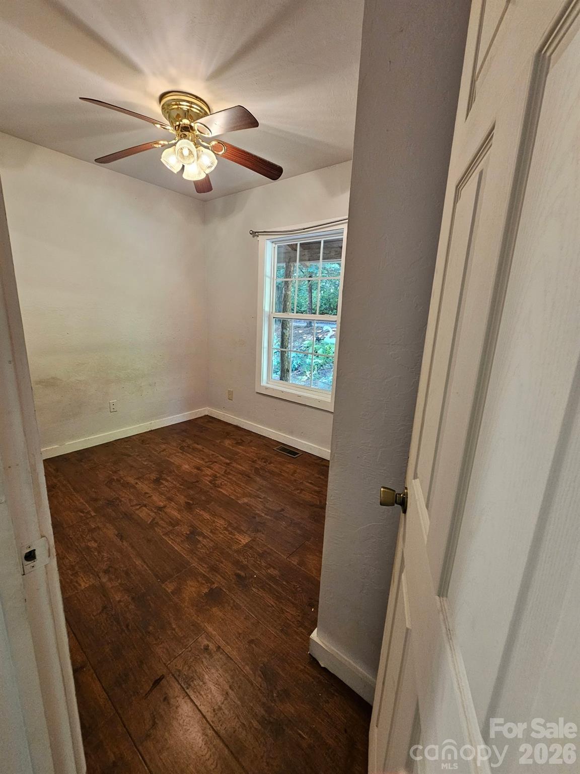 100 Squirrel Lane — Sapphire