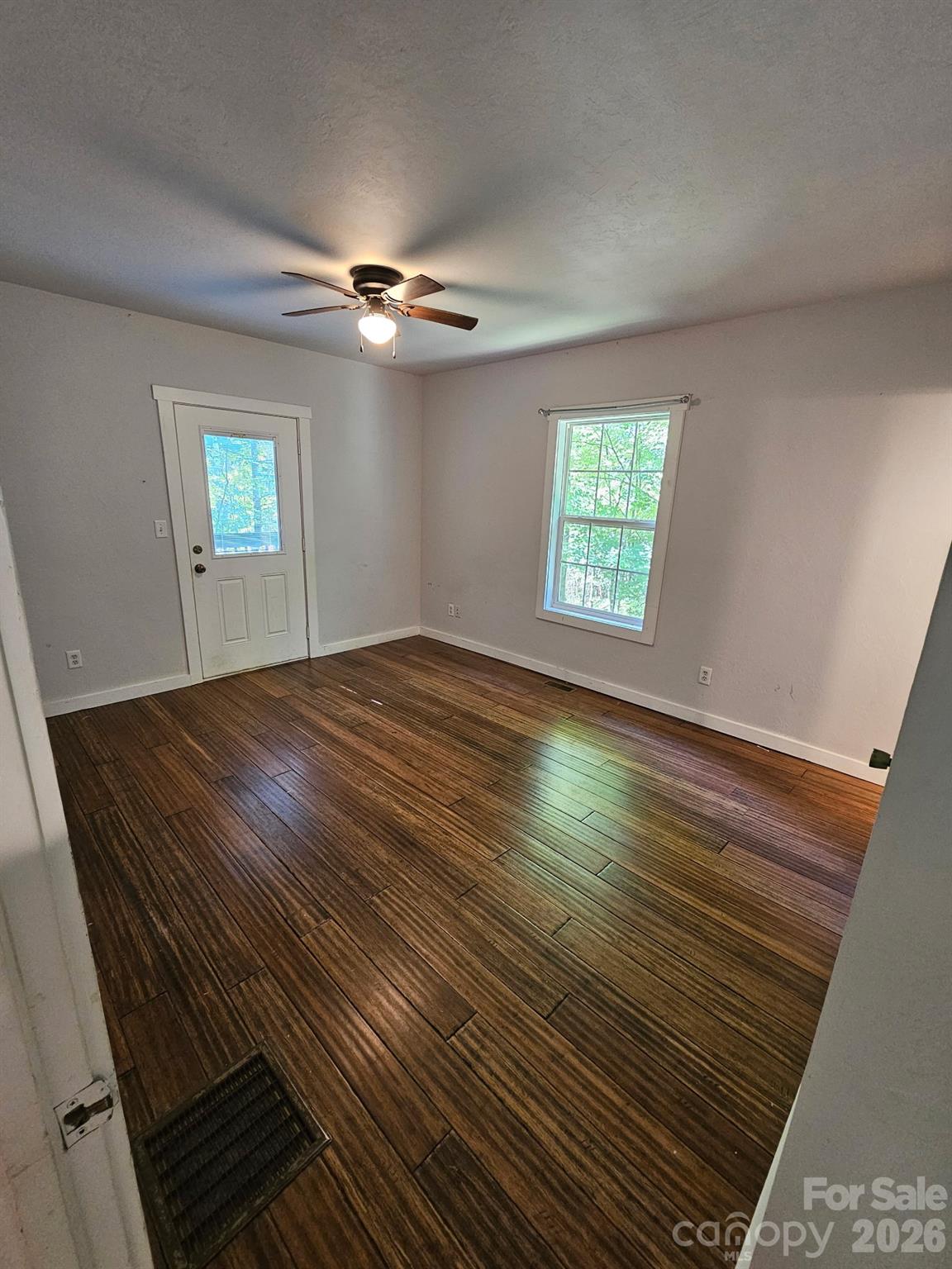 100 Squirrel Lane — Sapphire